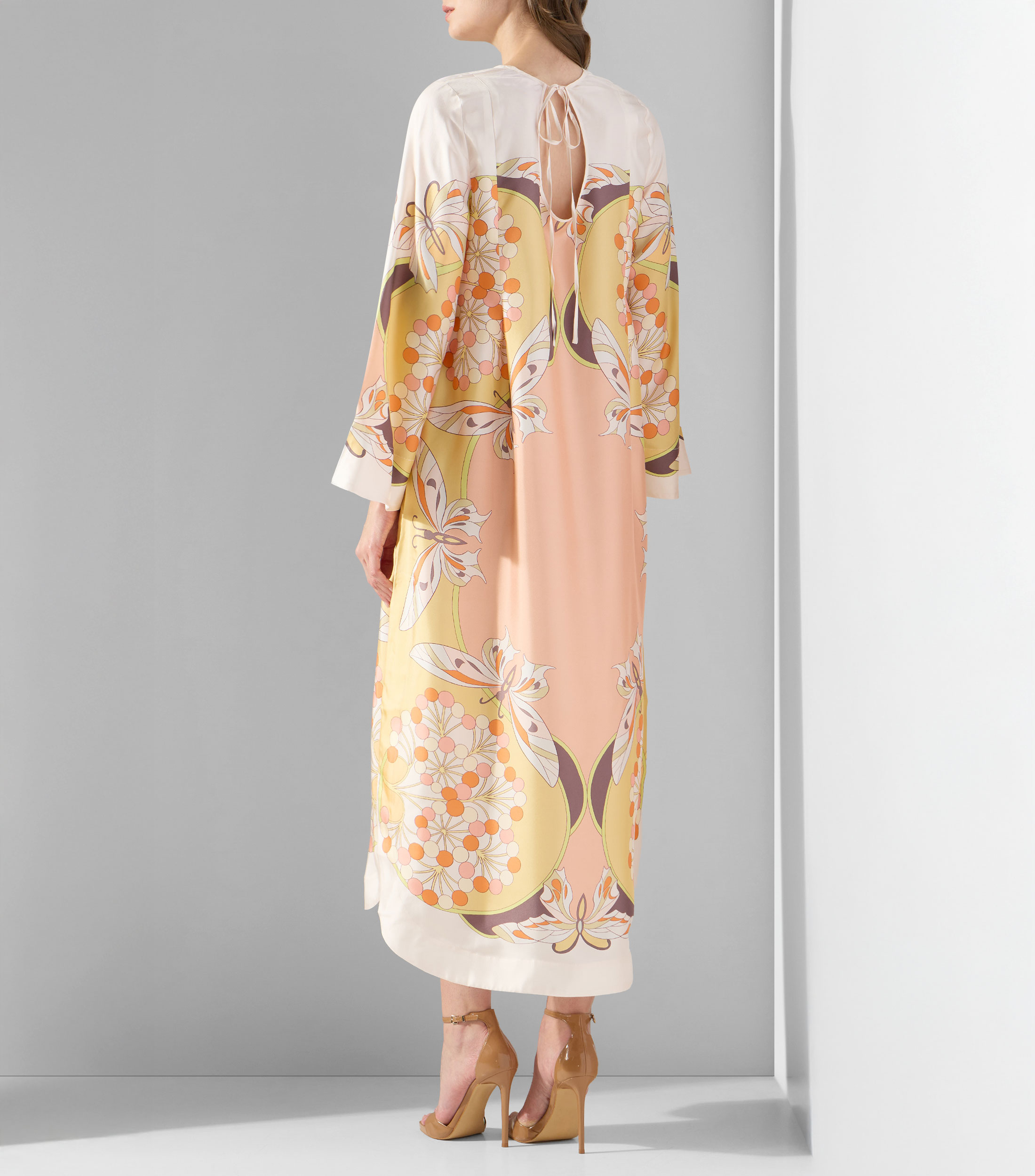 Vestido largo con manga larga estampado Mujer