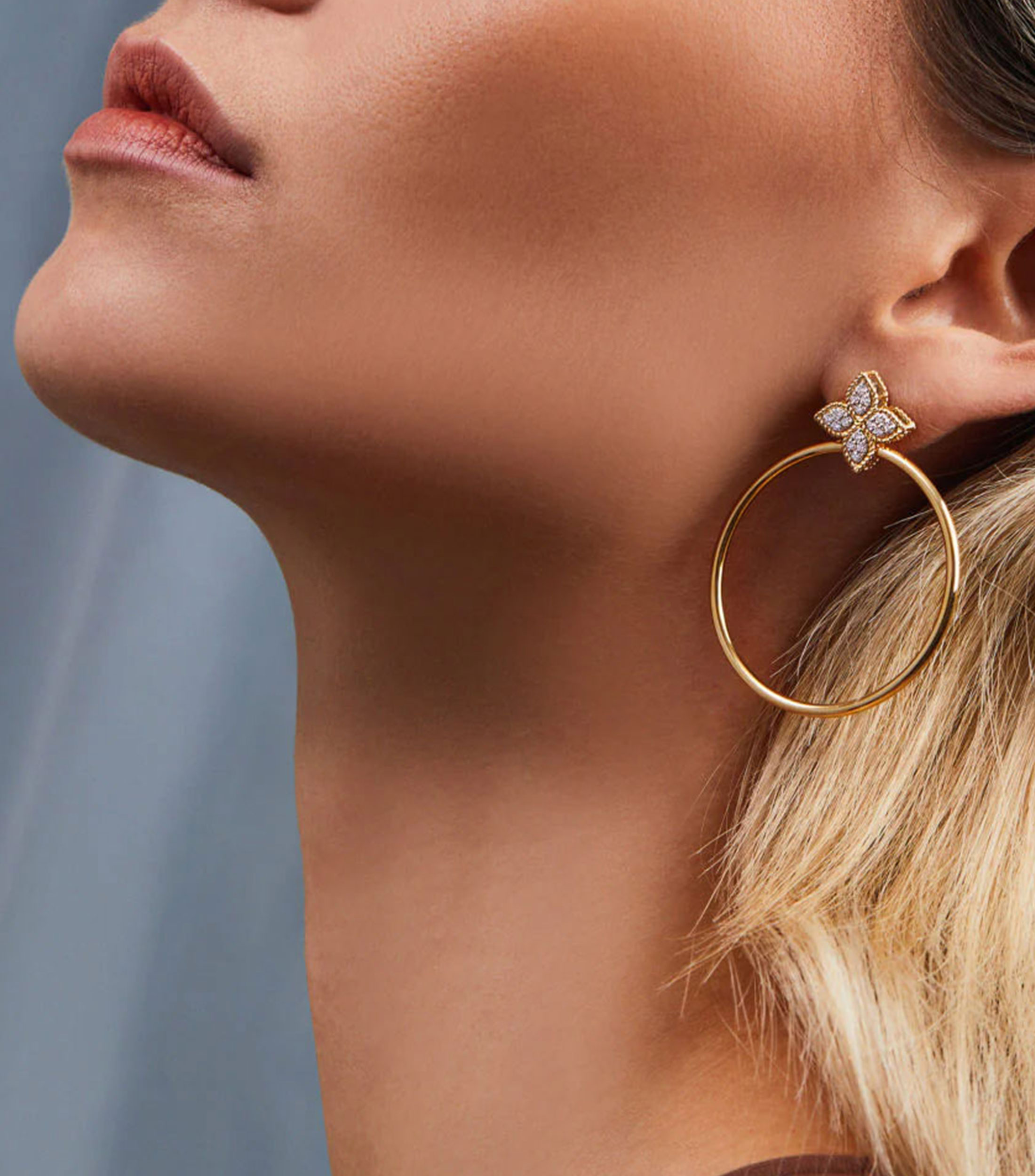 Arracadas en oro amarillo de 18 kilates con diamantes Princess Flower Mujer