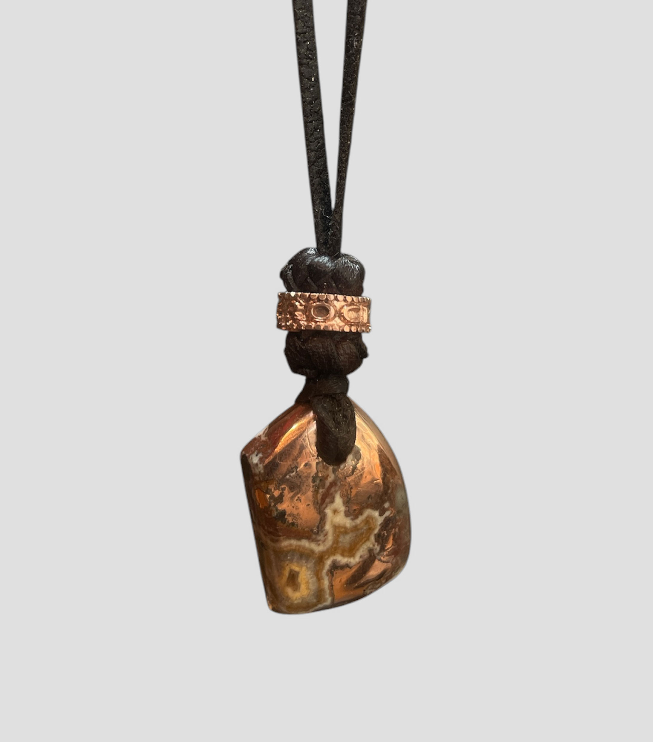 Collar con Amuleto Hombre