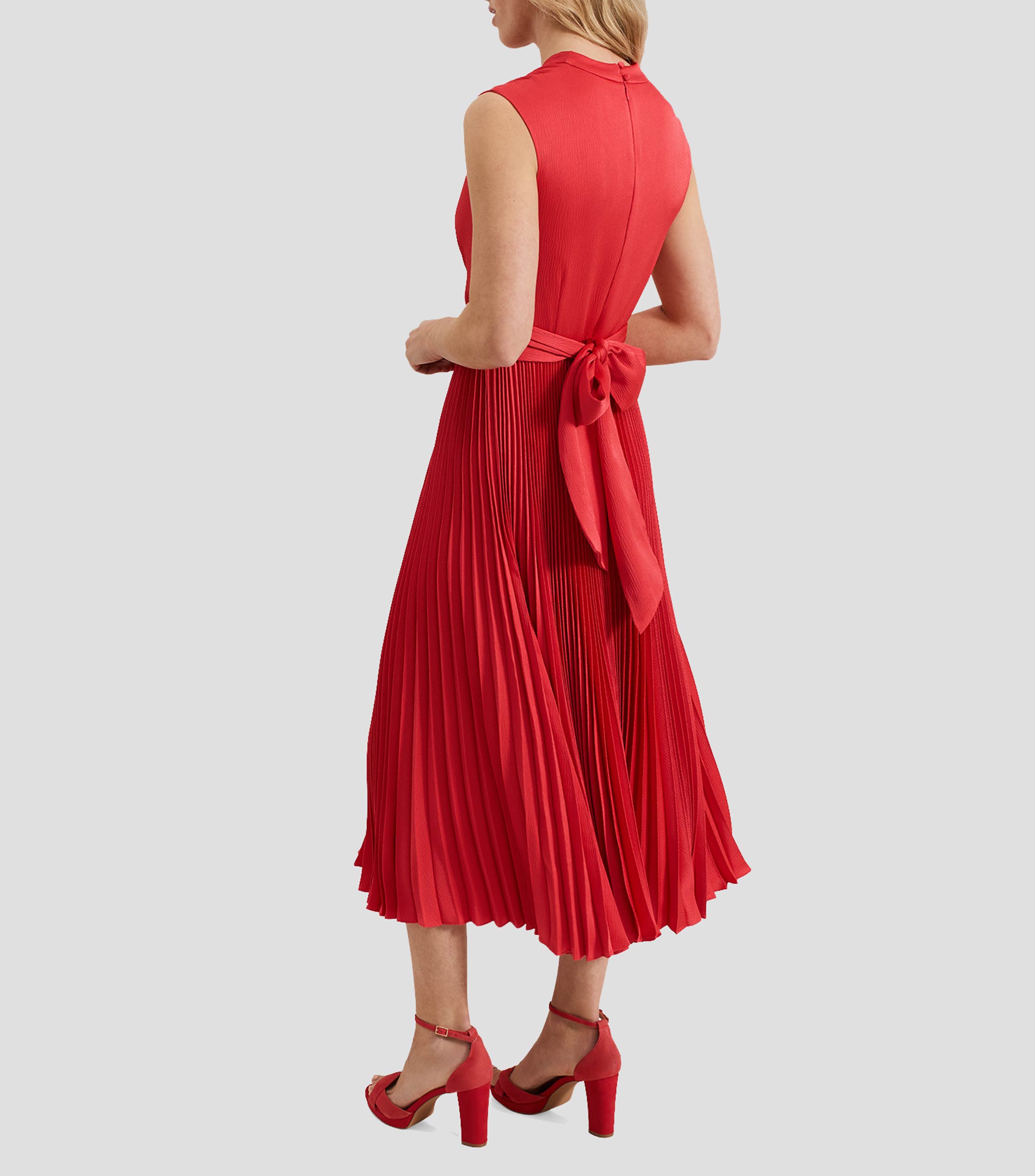 Vestido midi plisado Mujer