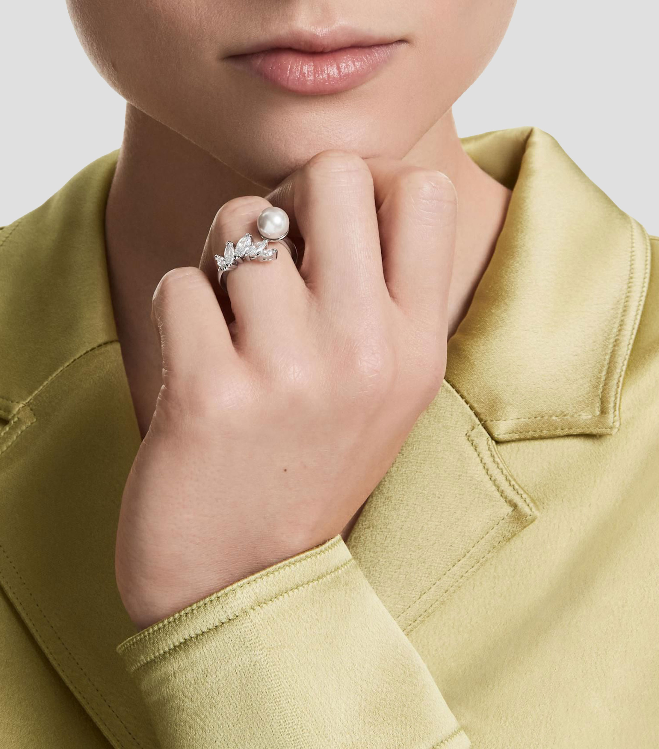 Anillo Mesmera con perla y zirconia Mujer