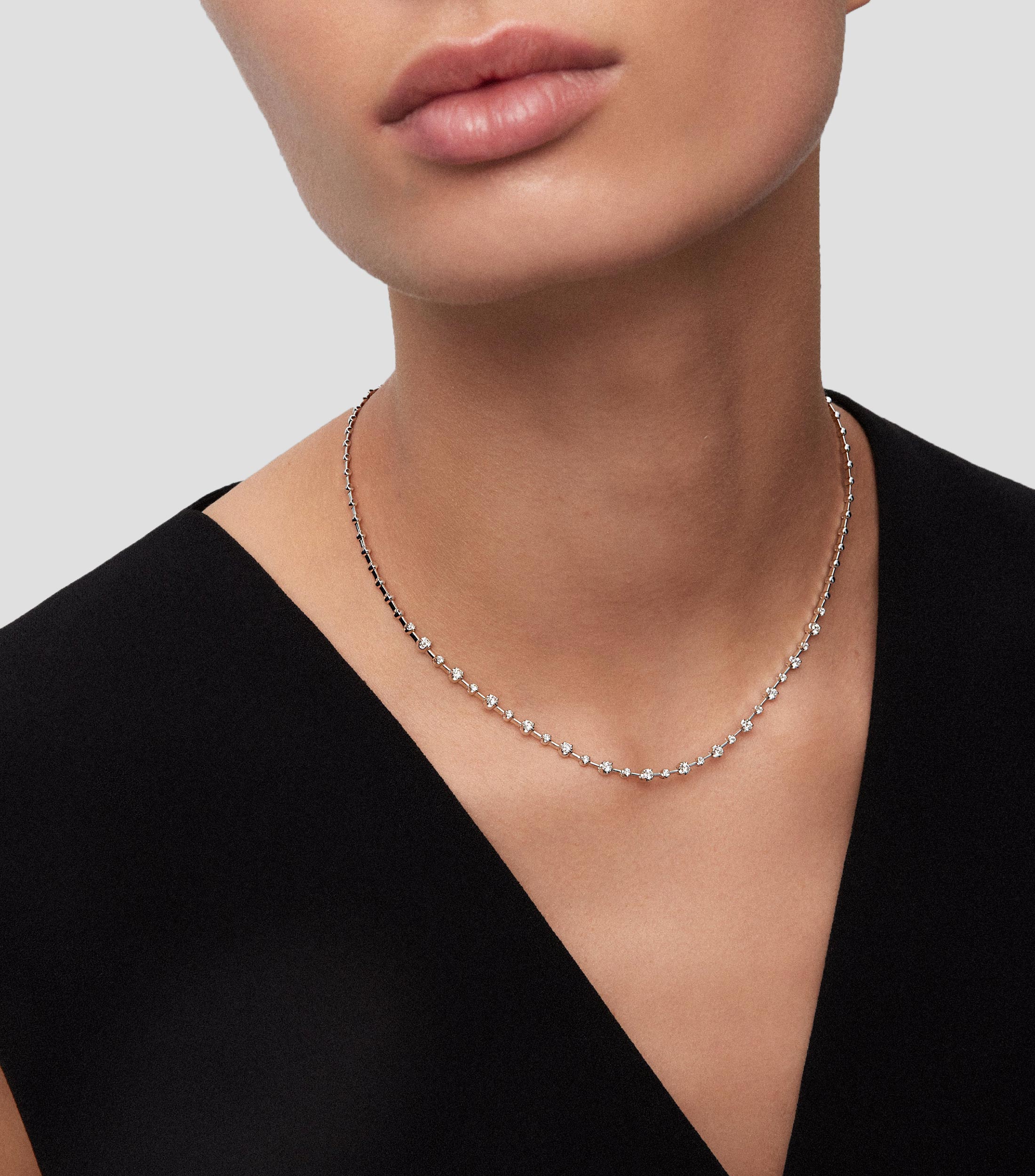 Collar en Oro blanco de 18 Kilates con diamantes Mujer