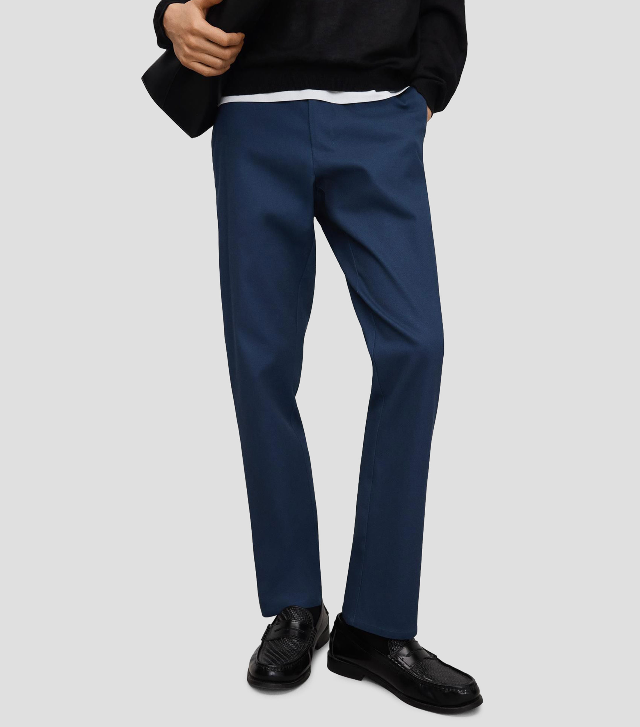 Pantalón casual tipo chino Hombre