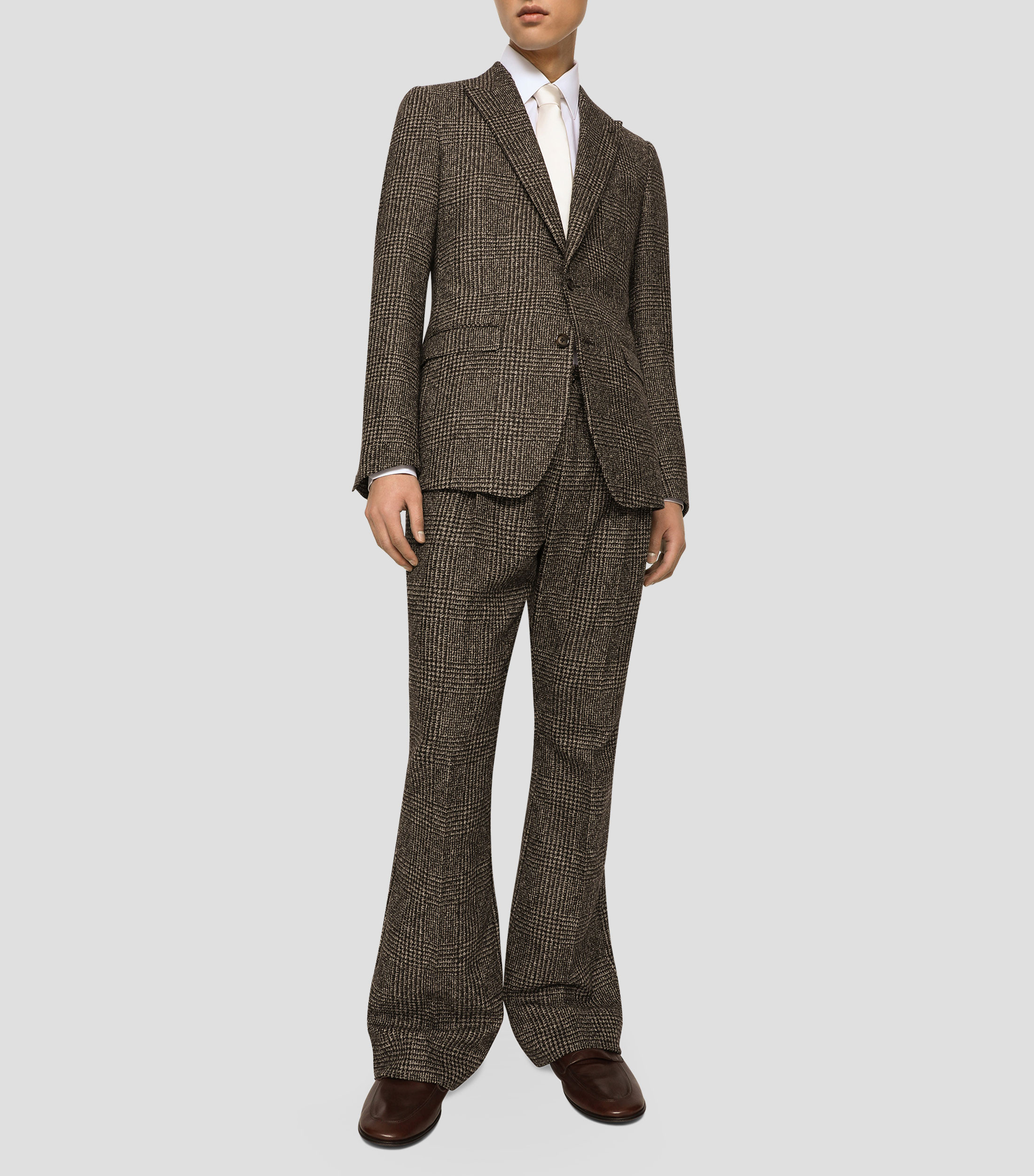 Corbata ancha en seda lisa