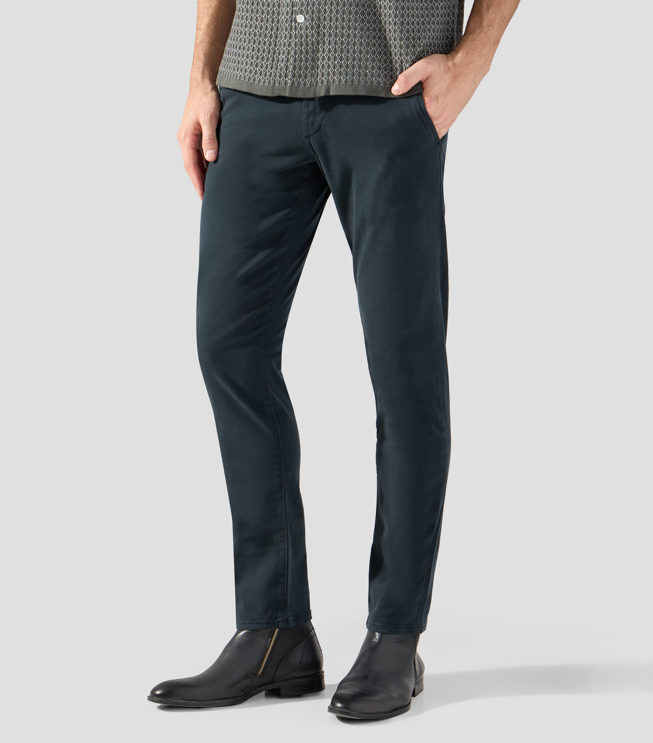 Pantalón tipo chino Hombre