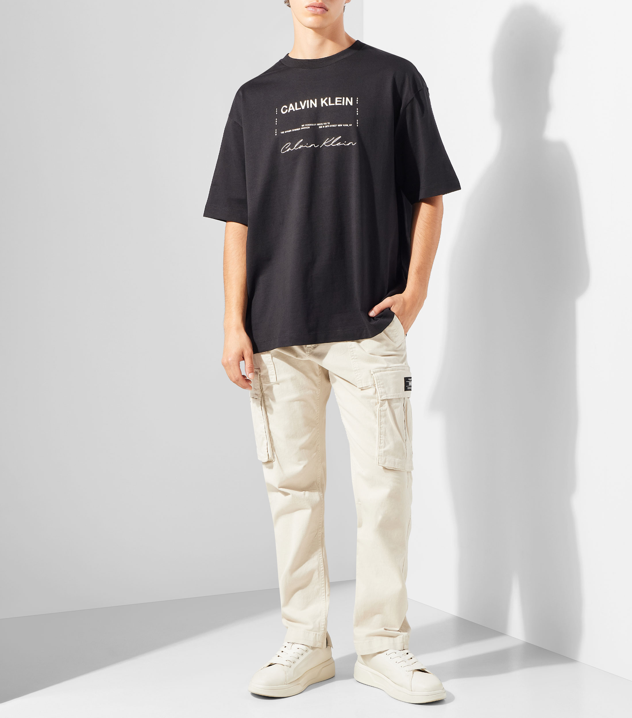Playera cuello redondo manga corta estampada Hombre