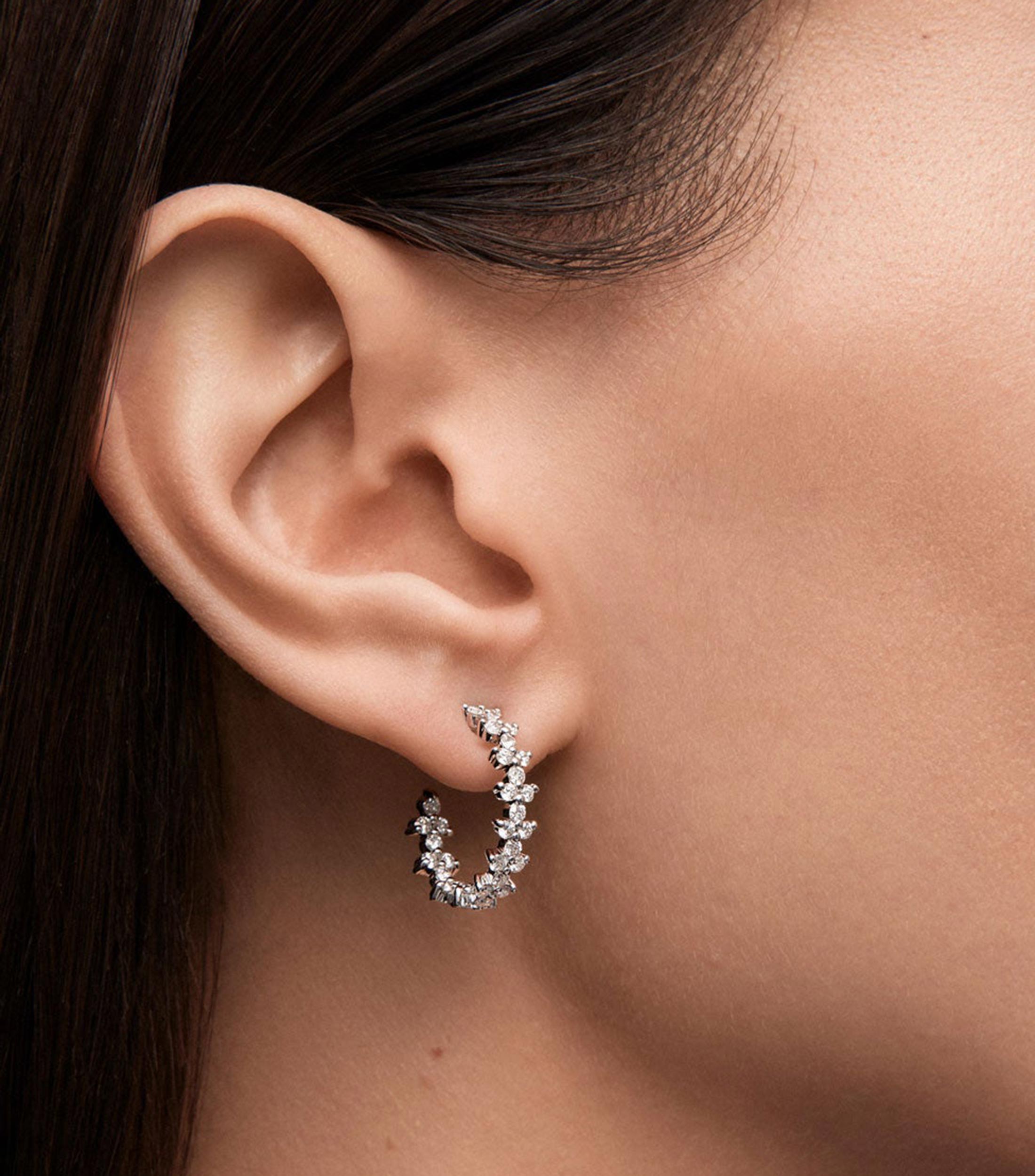 Pendientes en Oro blanco de 18 Kilates Tris Mujer
