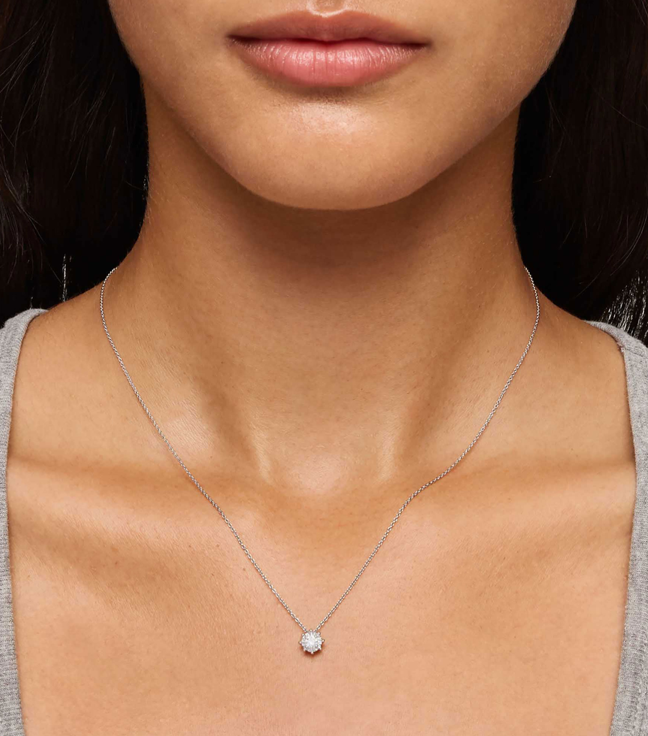 Collar en oro blanco 18 kilates con diamante Les Classiques Mujer