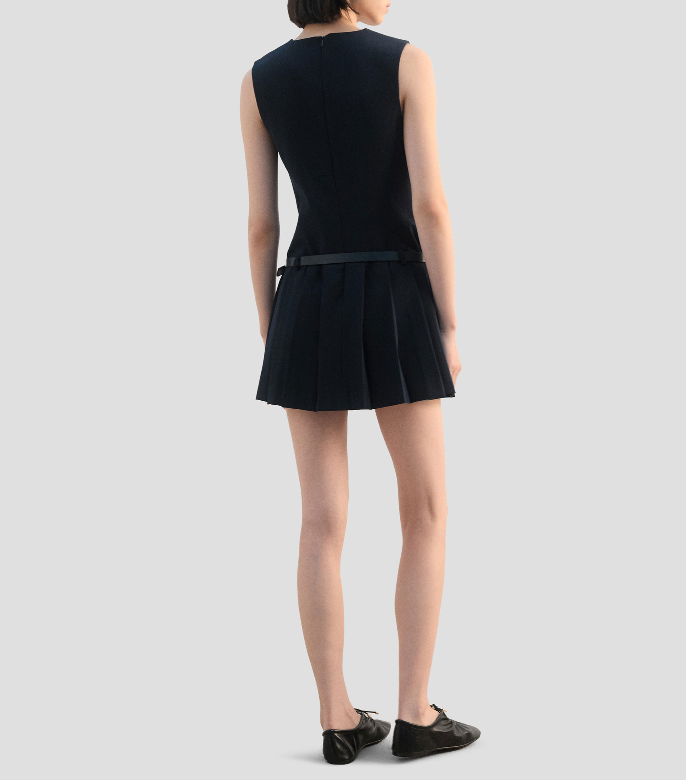 Vestido corto liso Mujer
