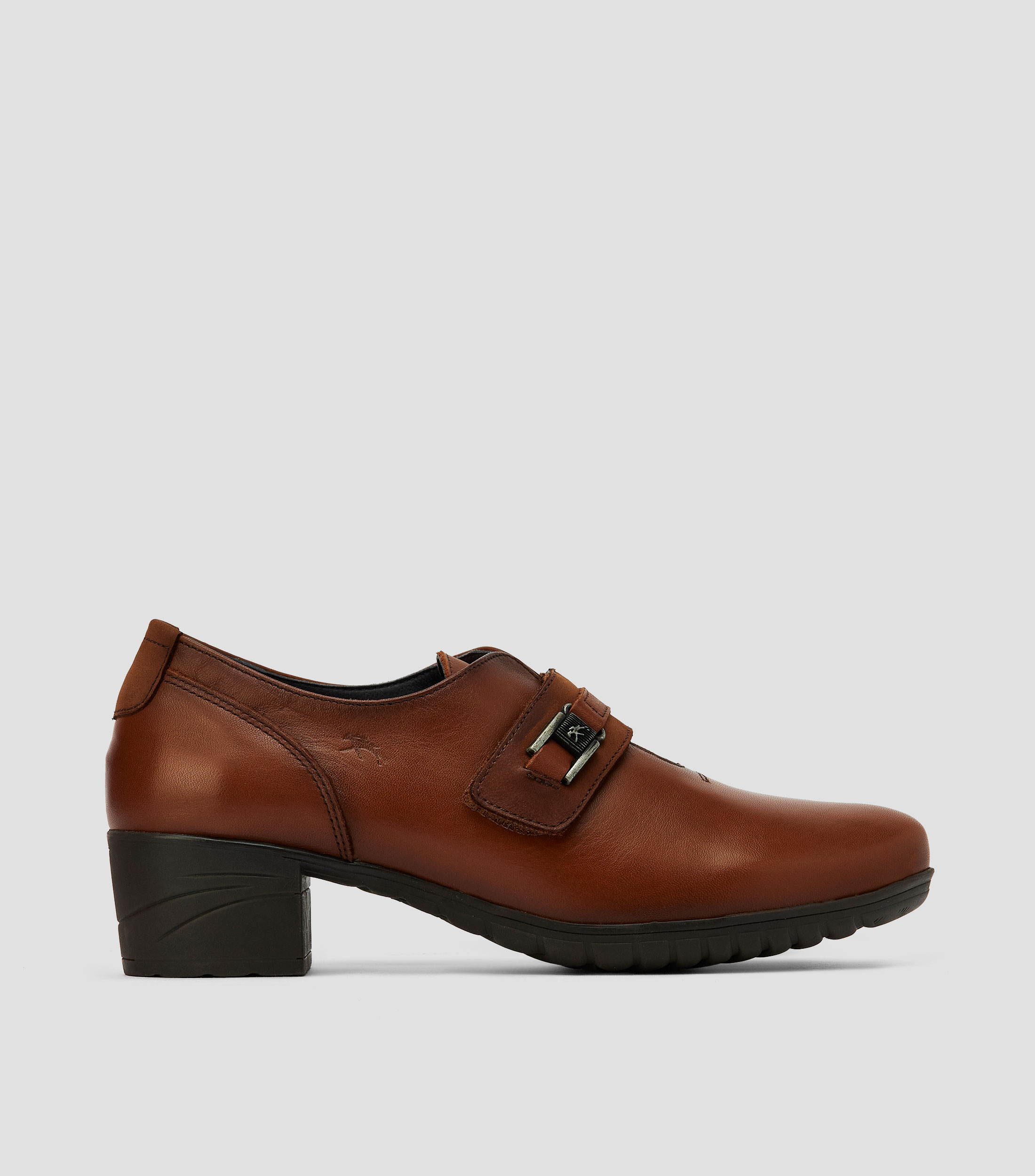 Zapatos casuales con tacón ancho de 4 cm en piel Mujer