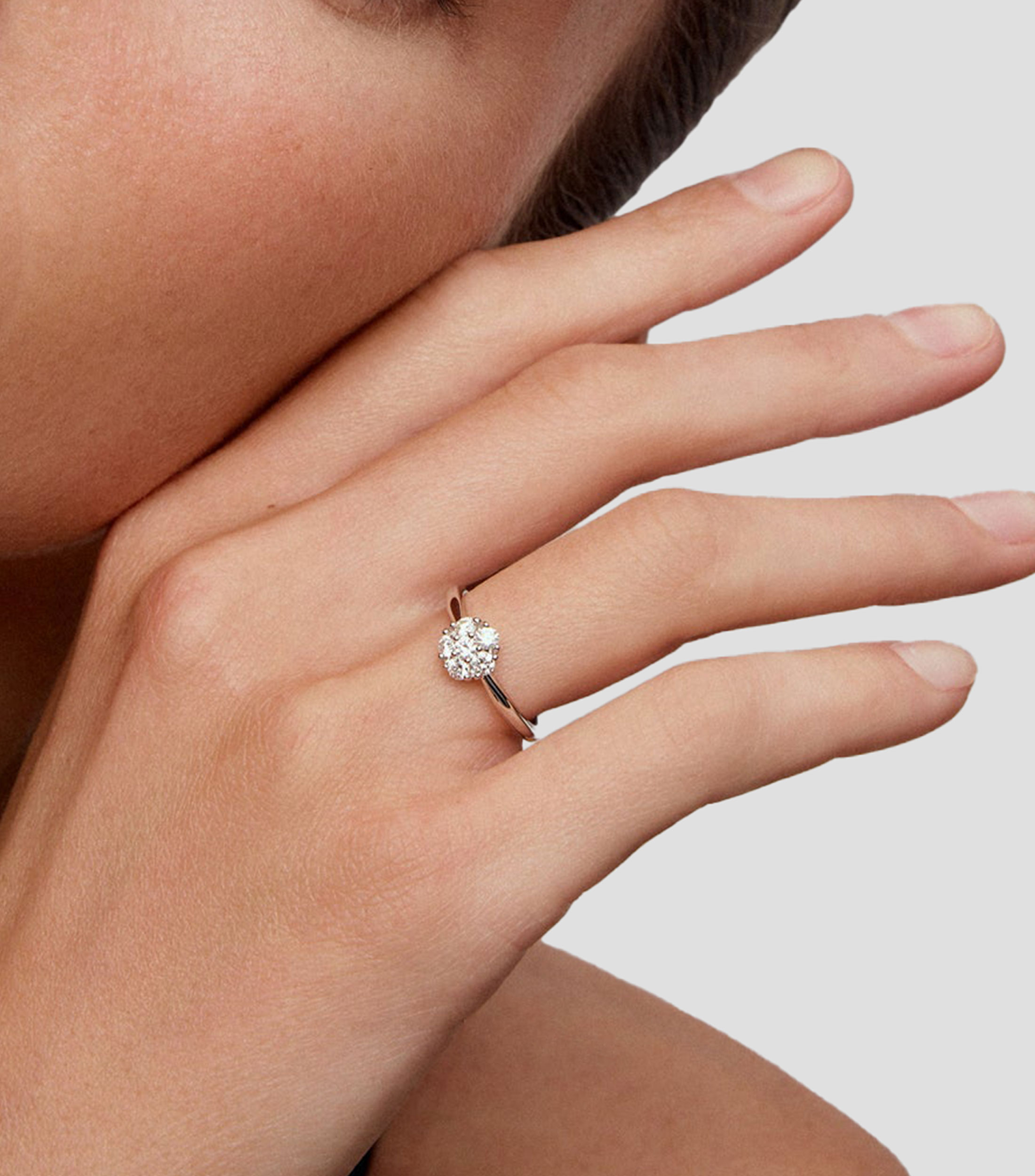 Anillo en Oro blanco 18 kilates con Diamantes Mujer