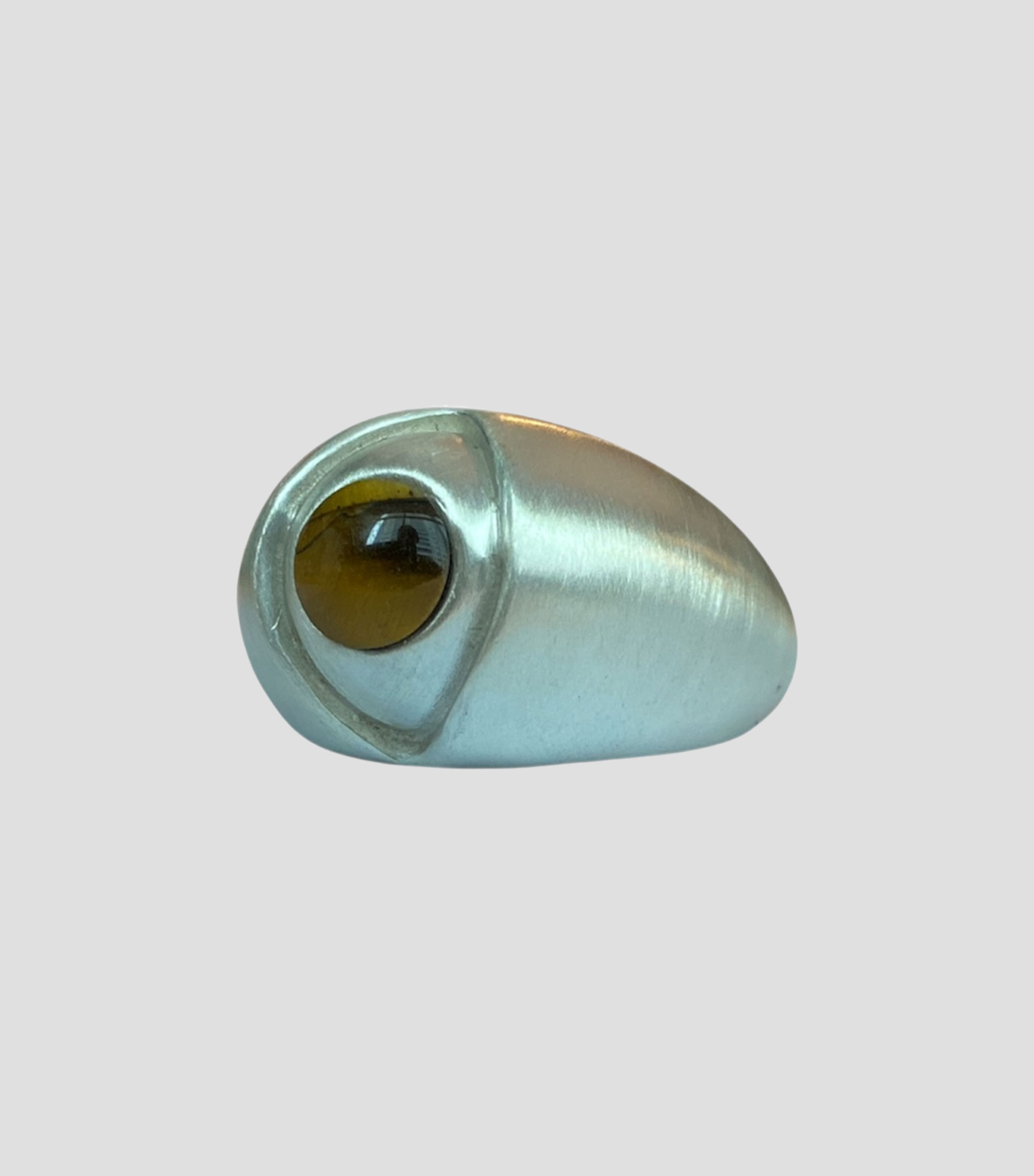 Anillo en plata .925 con ojo de tigre Hombre