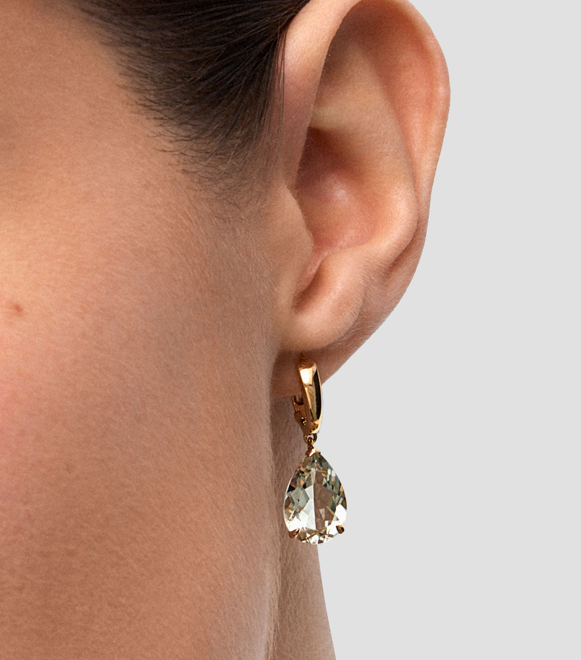 Aretes en Oro amarillo de 18 Kilates con amatistas verdes Mujer