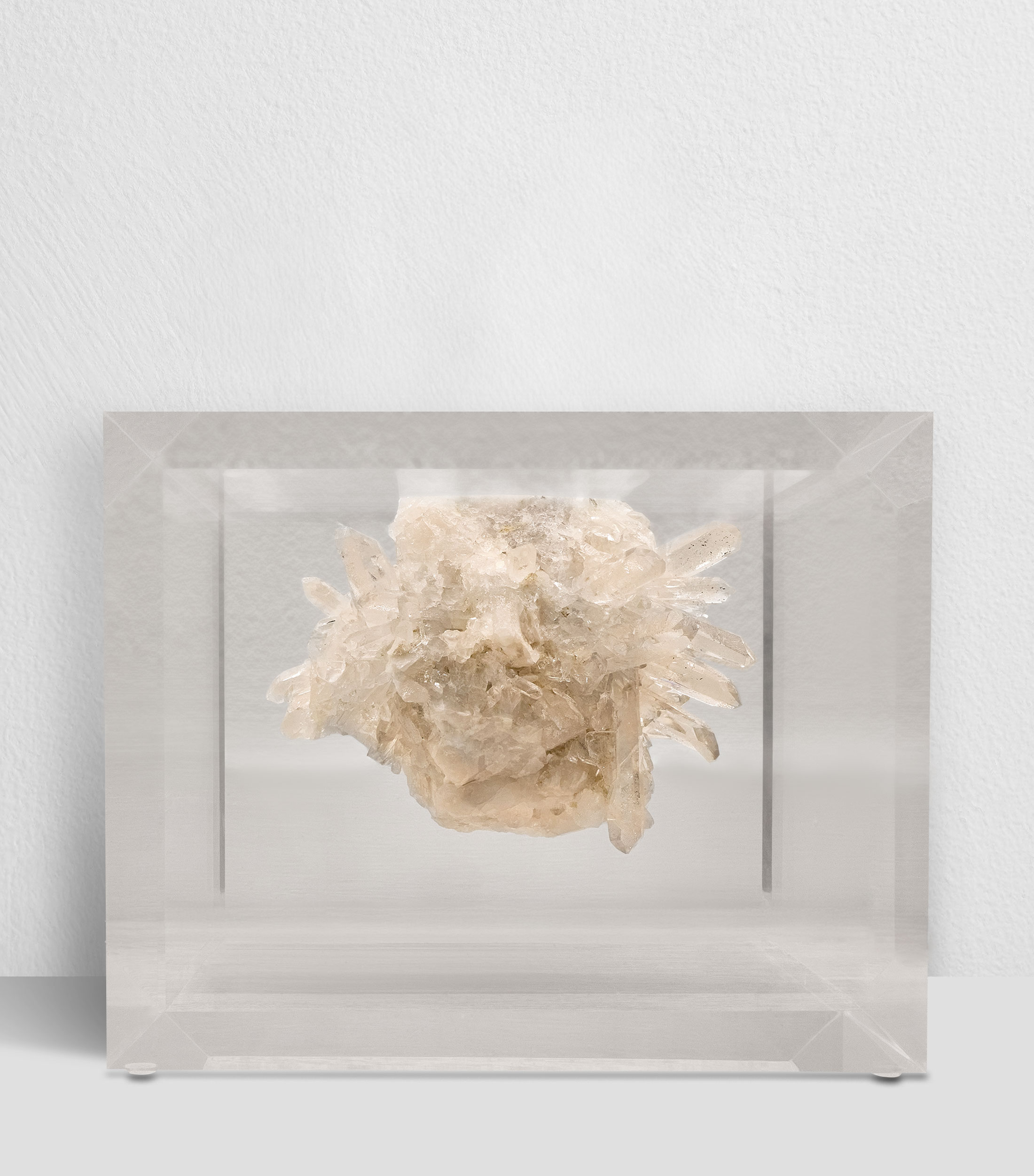 Figura decorativa Rock in a box Cuarzo cristal en acrílico