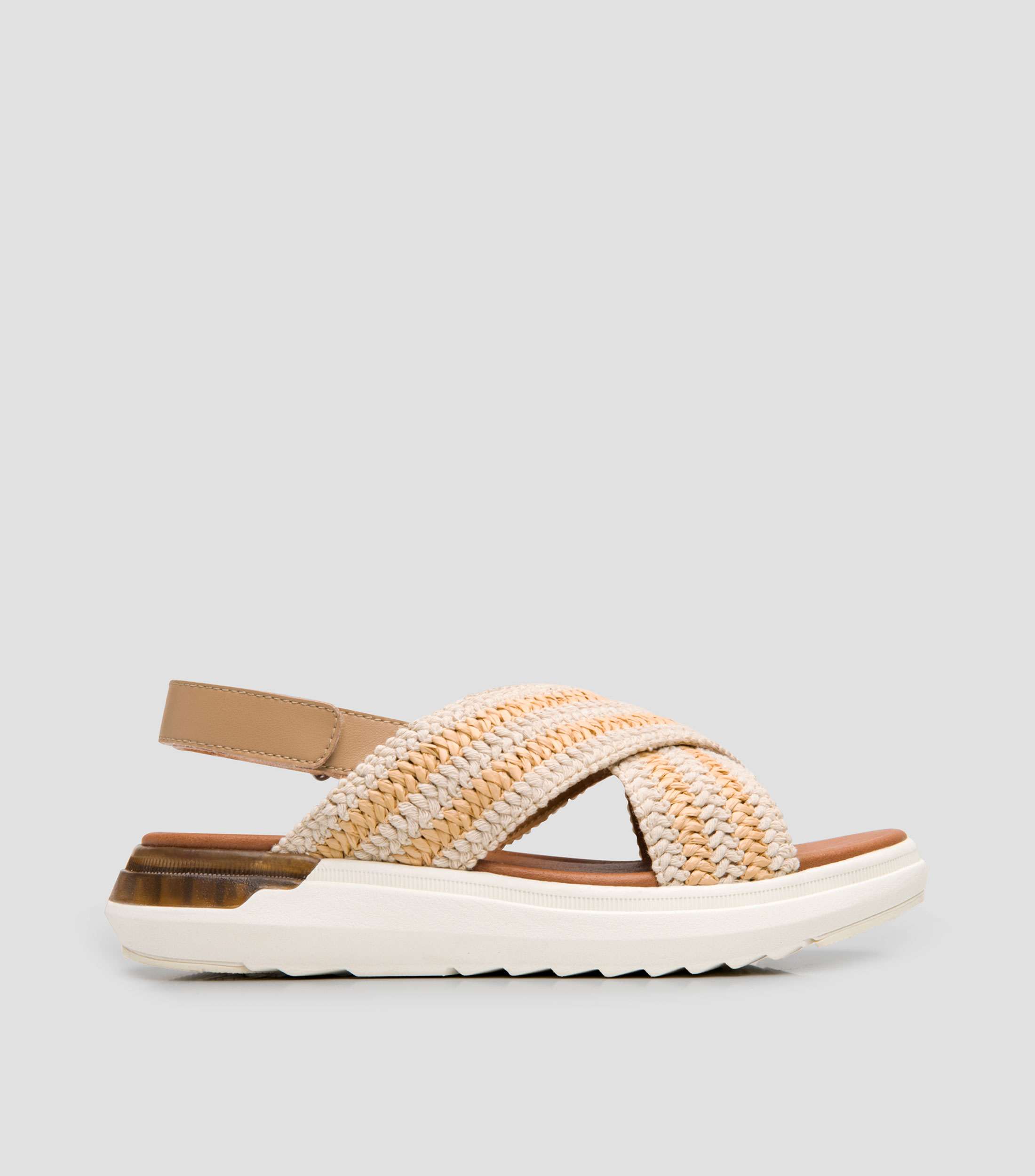 Sandalias con tacon bajo de cuna Fraga Mujer