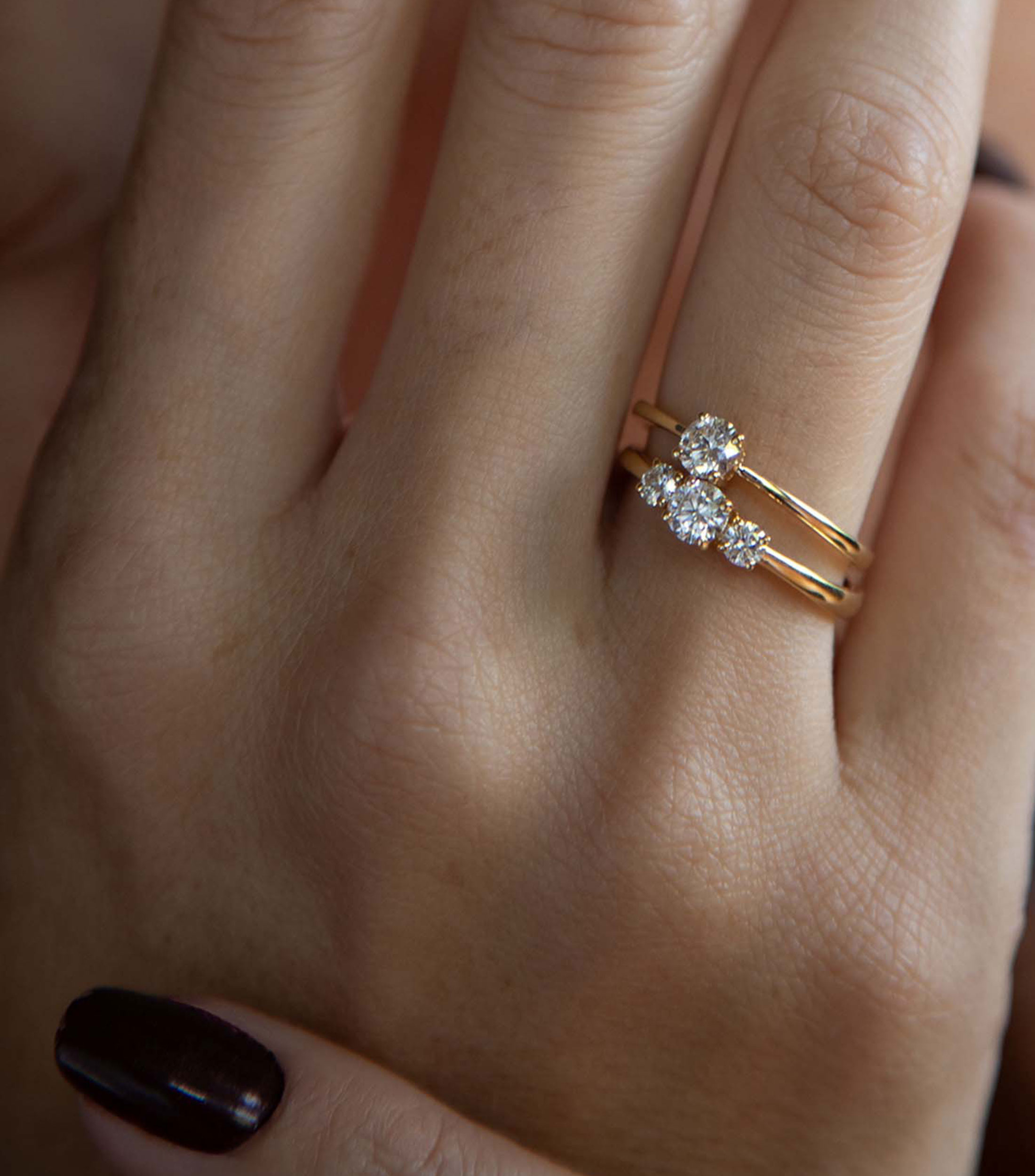 Anillo en Oro de 18 Kilates con Diamante Mujer