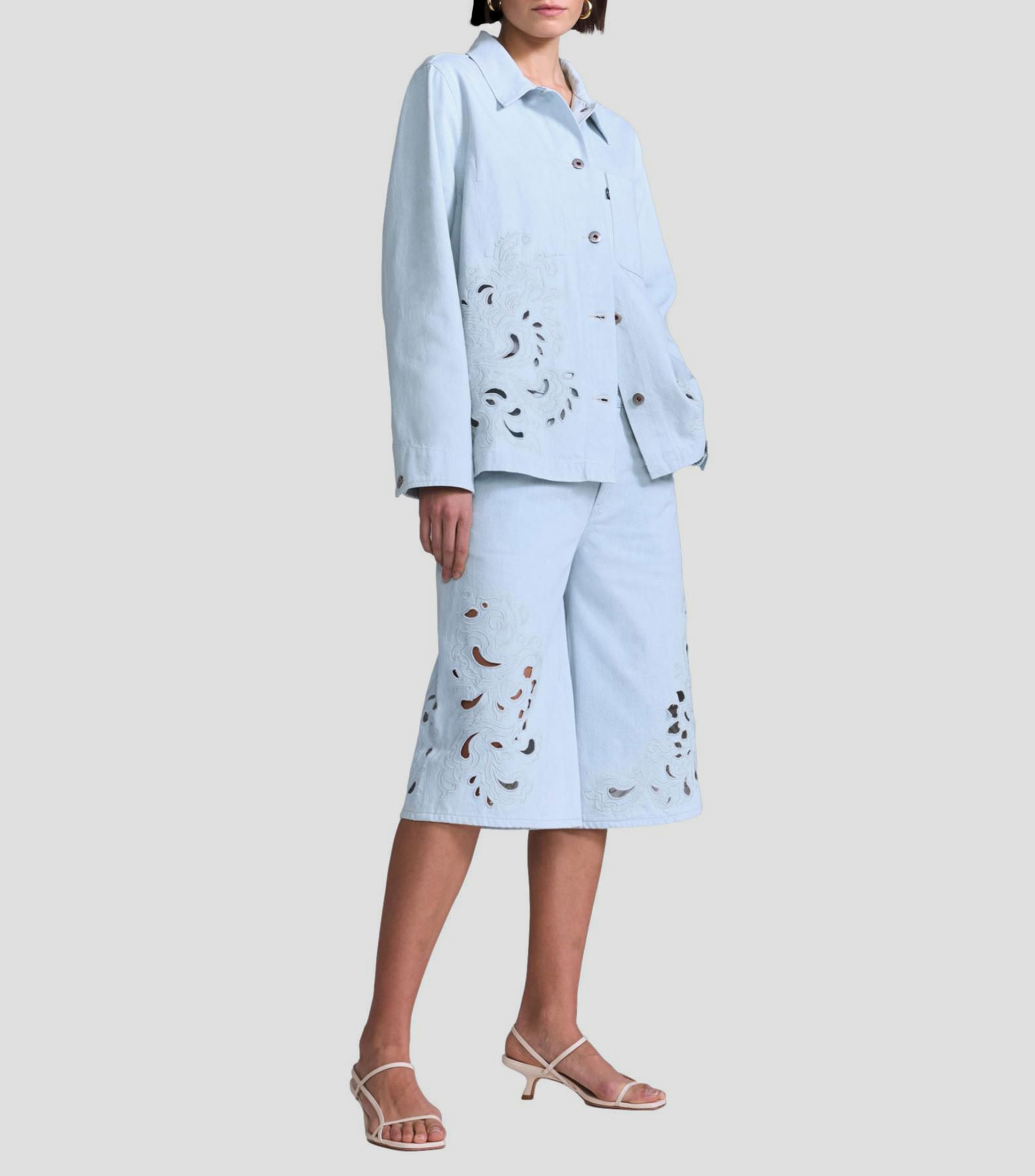 Short con microdiseños bordados Mujer