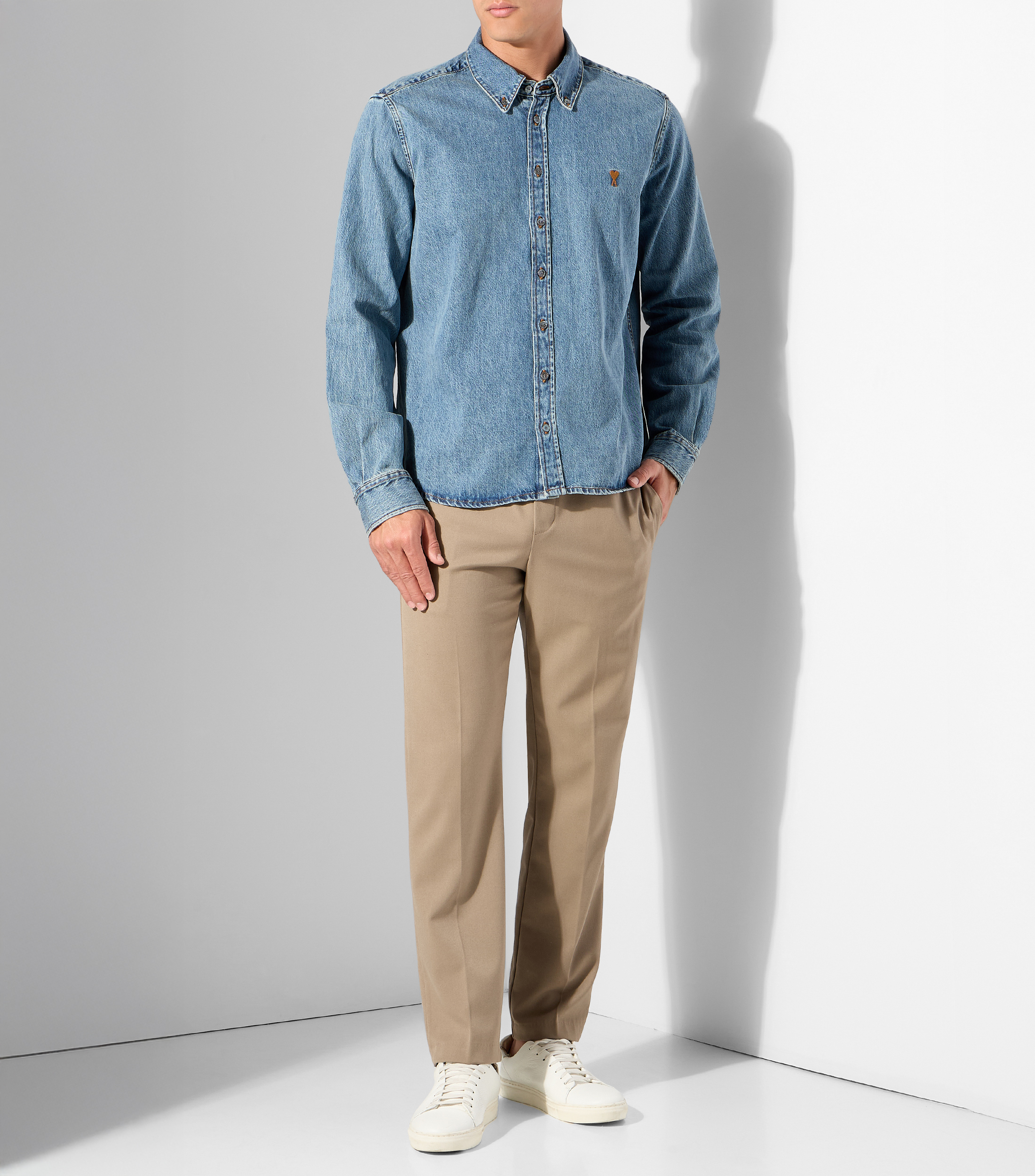 Camisa de mezclilla lisa con manga larga Hombre