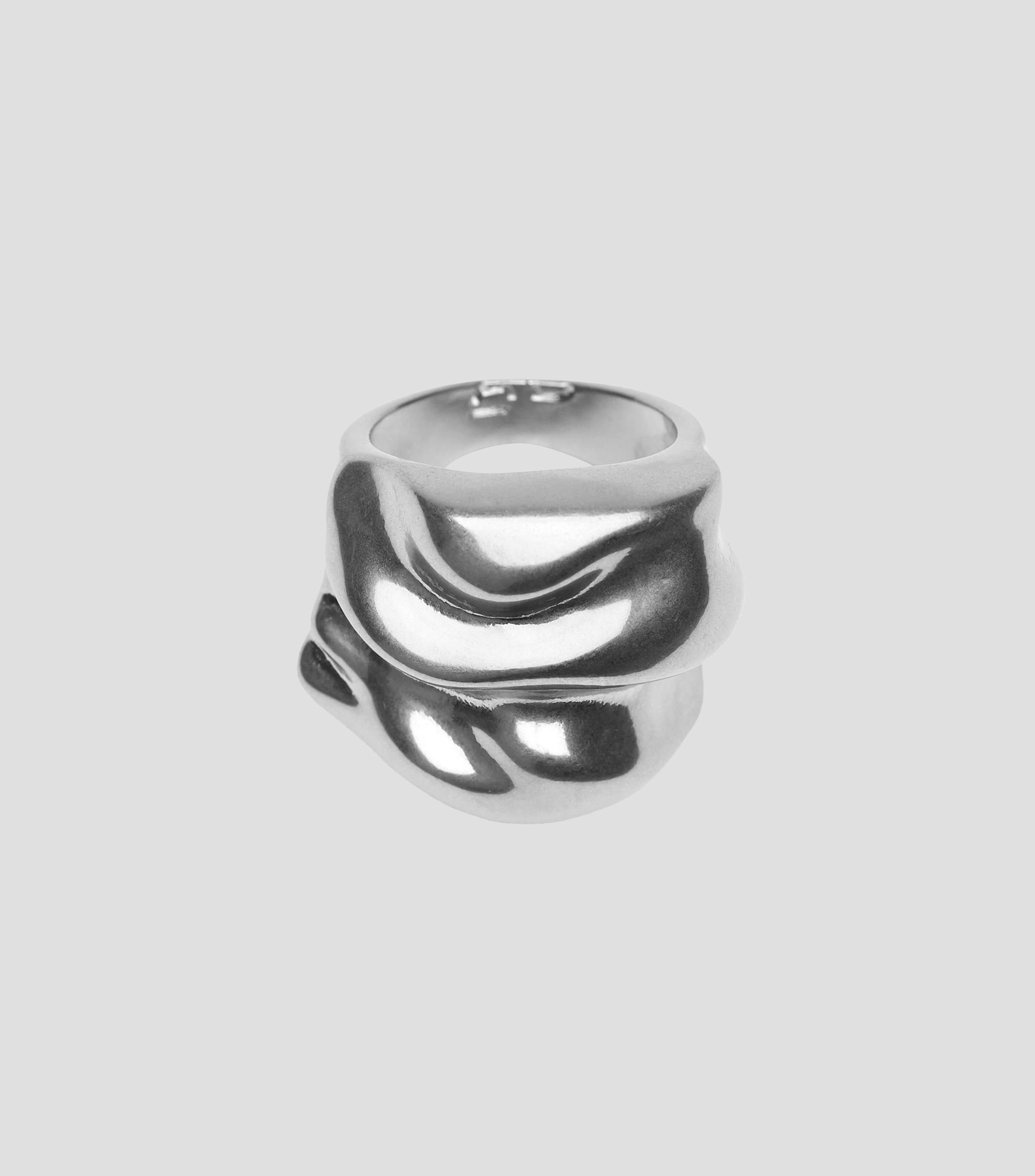 Anillo con relieve Mujer