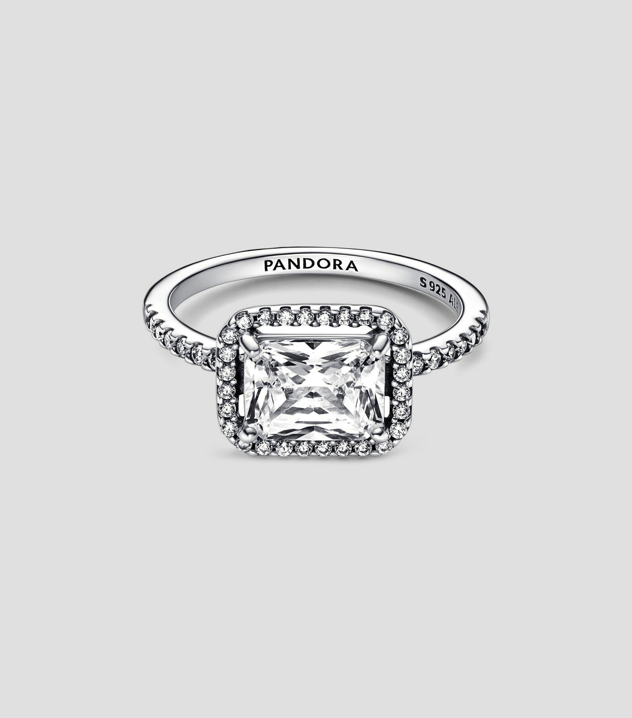 Anillo en Plata .925 con Zirconias Mujer