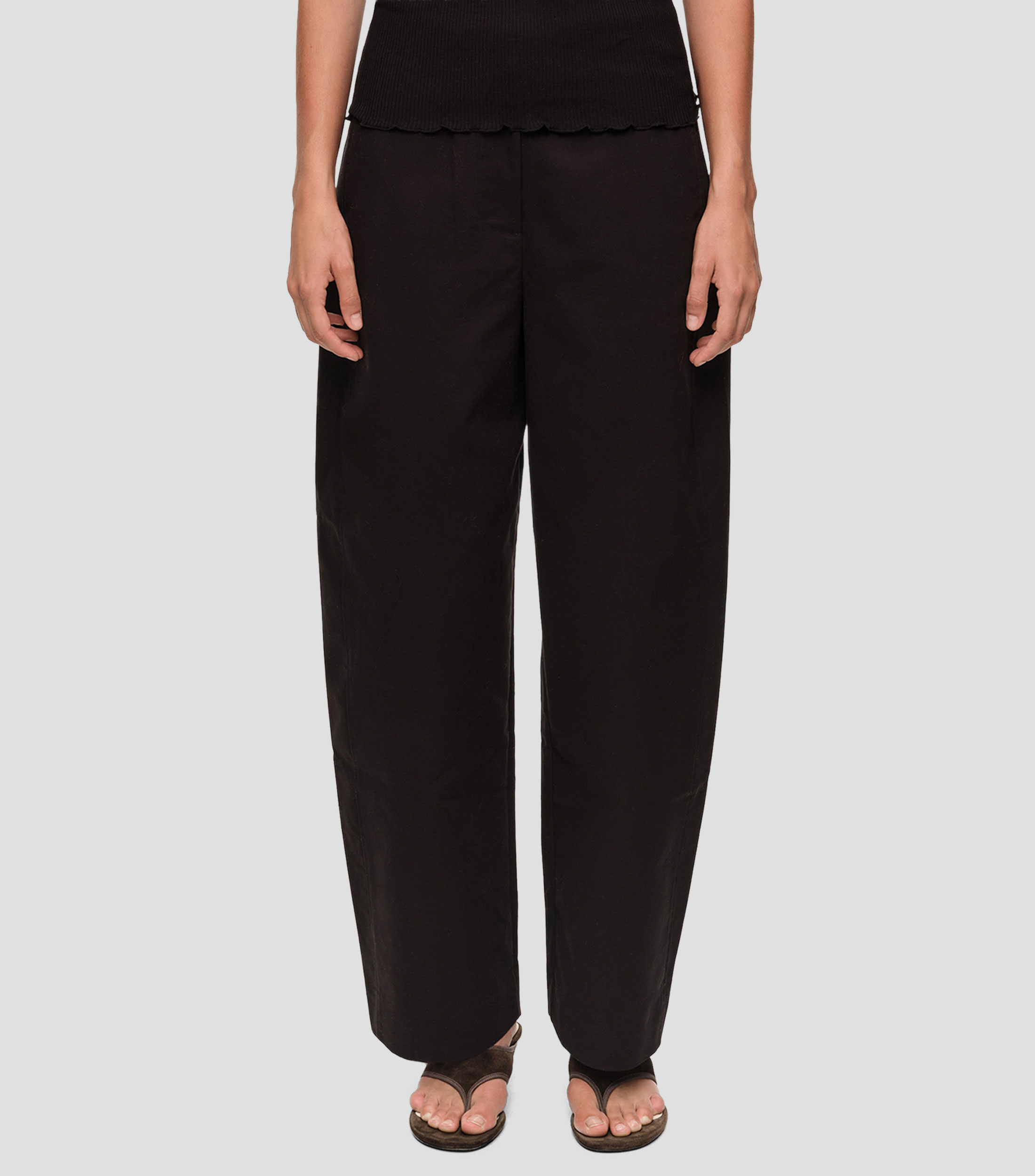Pantalón barrel pespuntes decorativos Mujer