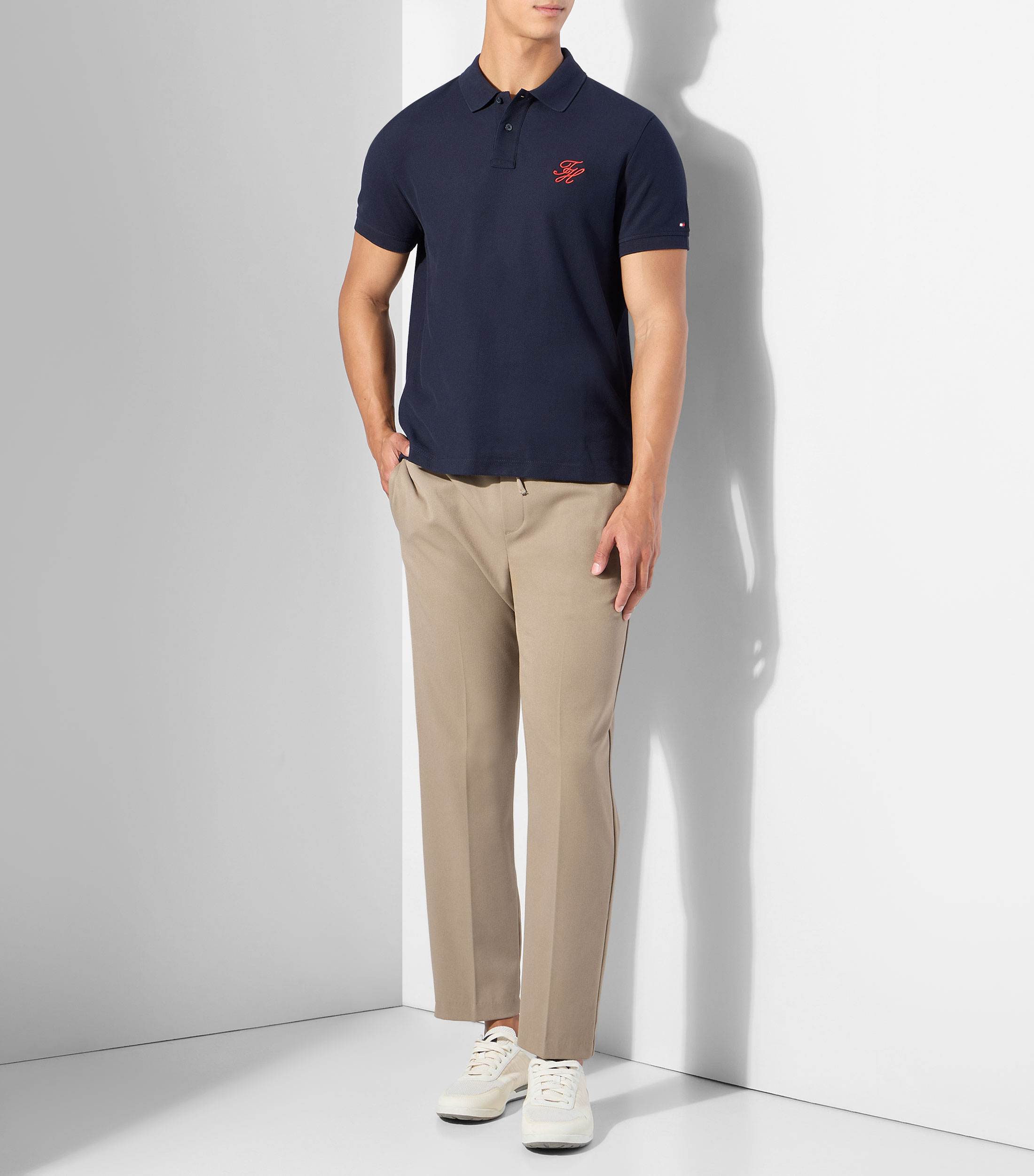 Playera tipo polo con manga corta lisa Hombre