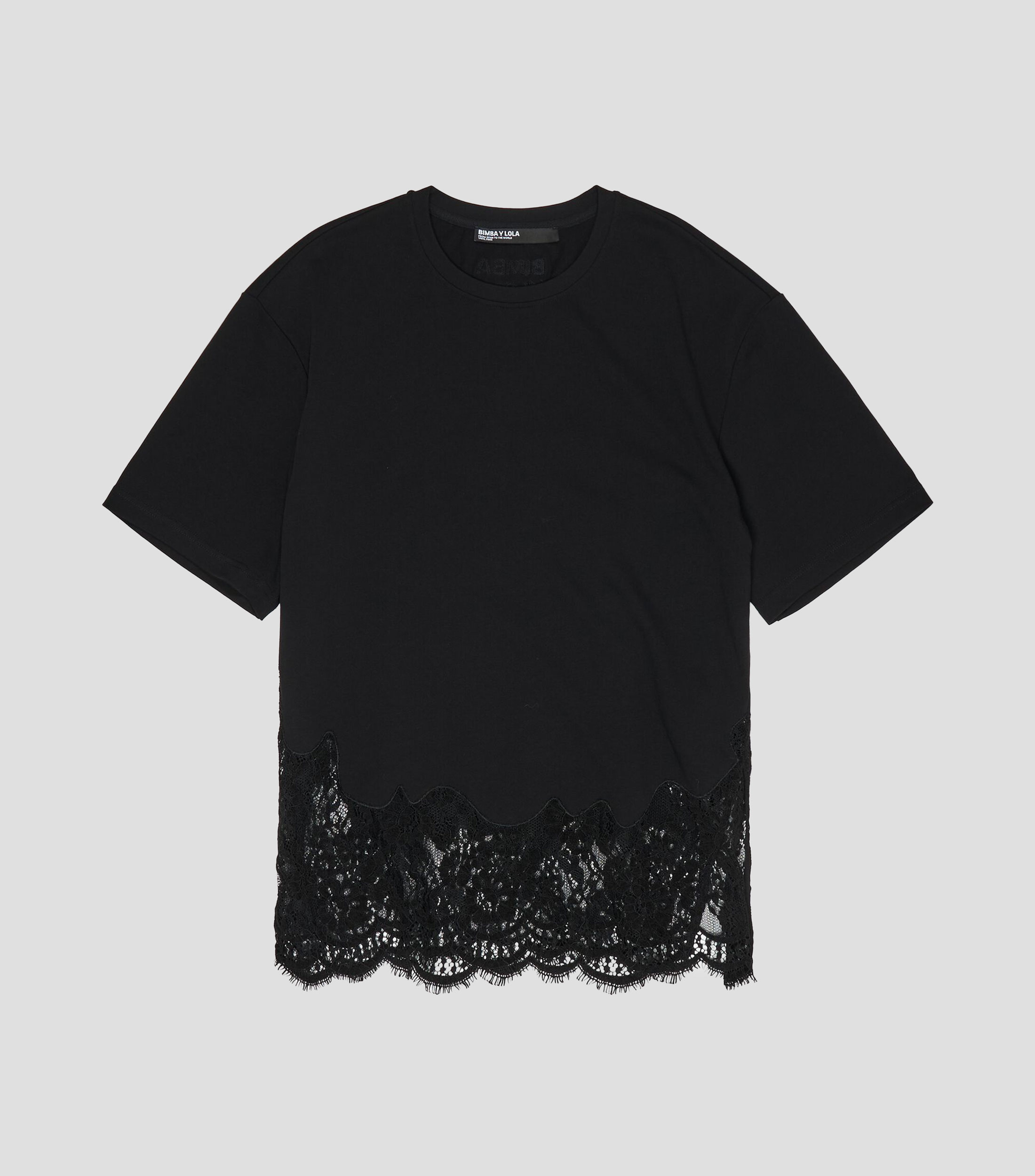 Playera cuello redondo manga corta con encajes Mujer