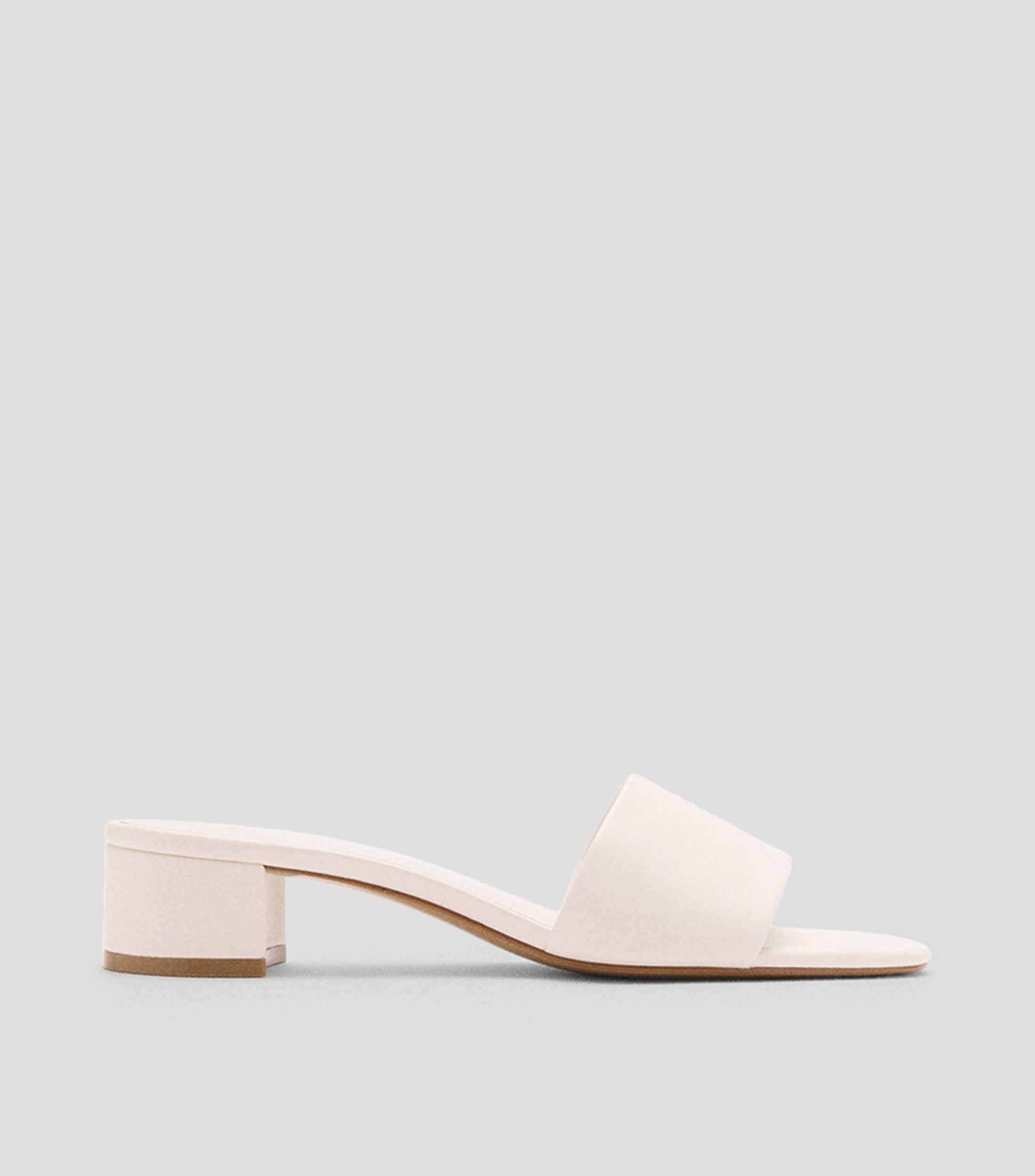 Sandalias con tacón medio y ancho Mujer