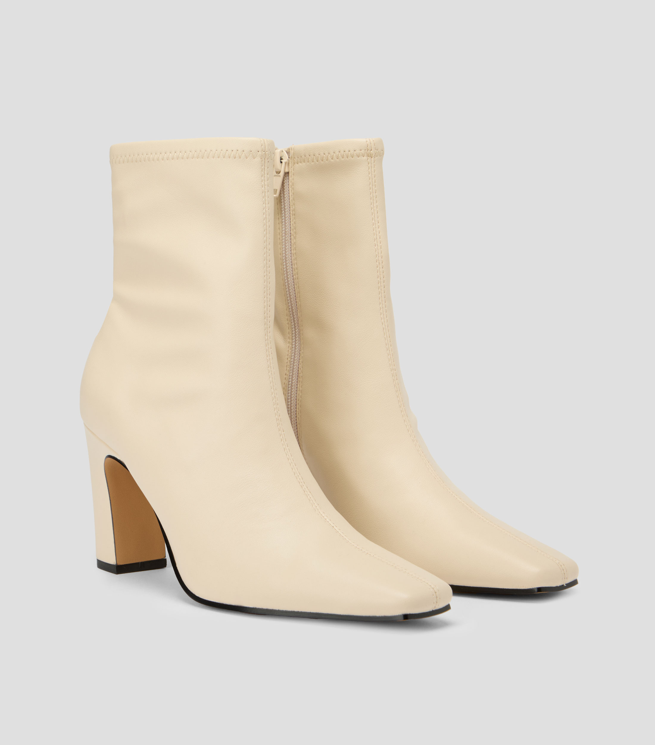 Botas casuales medias Cybele con tacón alto delgado Mujer