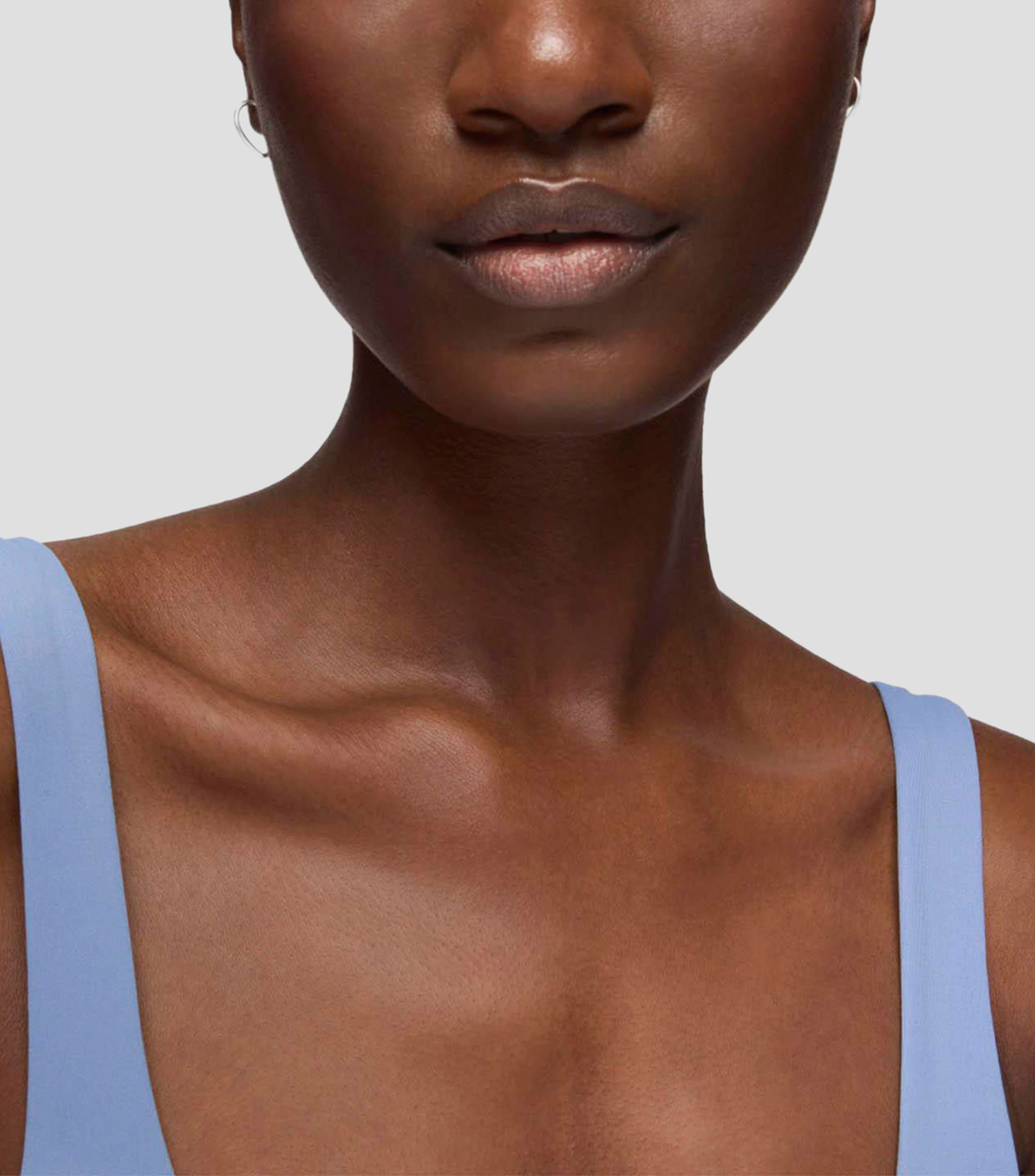 Aretes en plata .925 en forma de corazón New Silueta Mujer