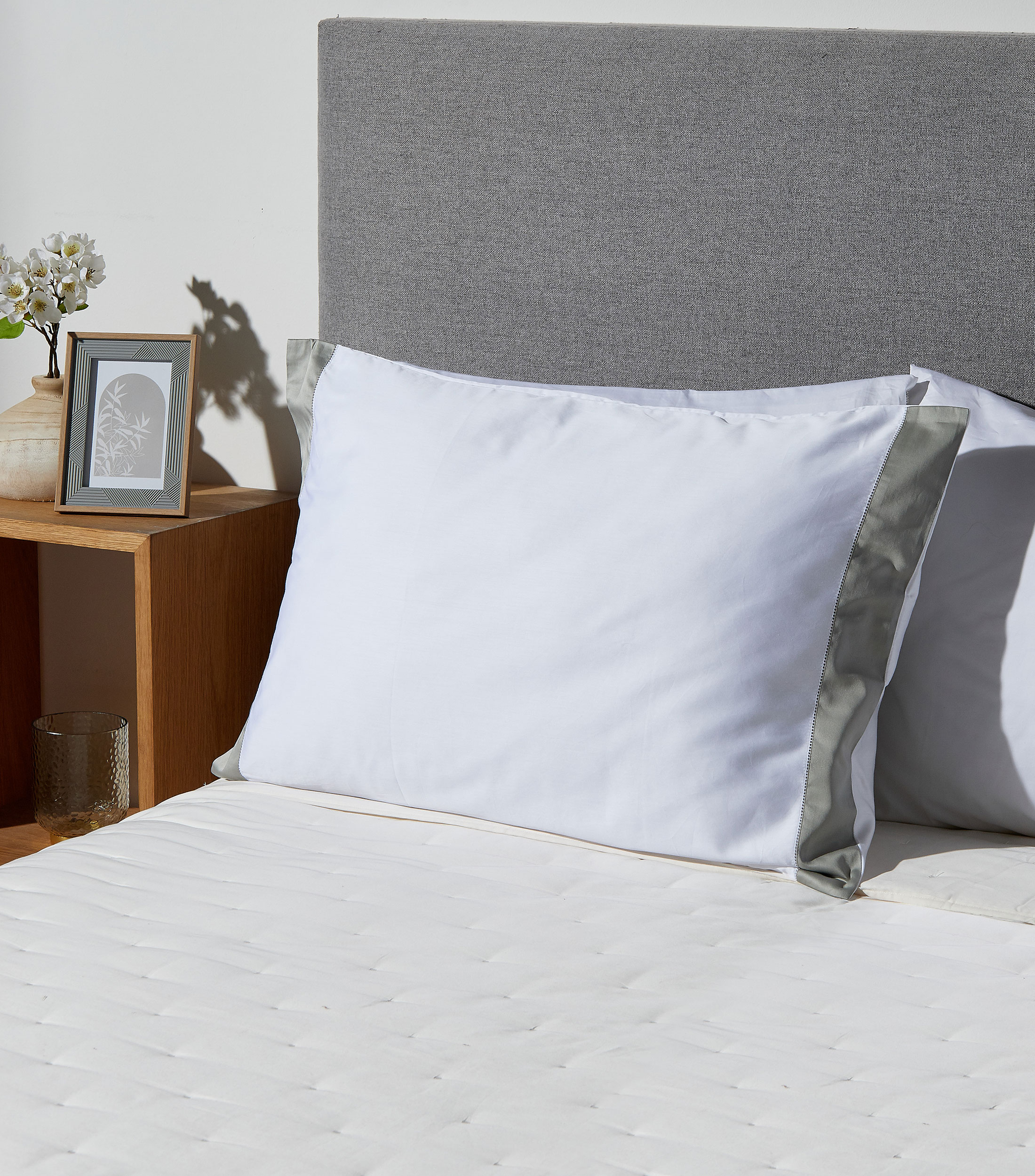 Funda para Almohada Estandar en algodon Landon blanco