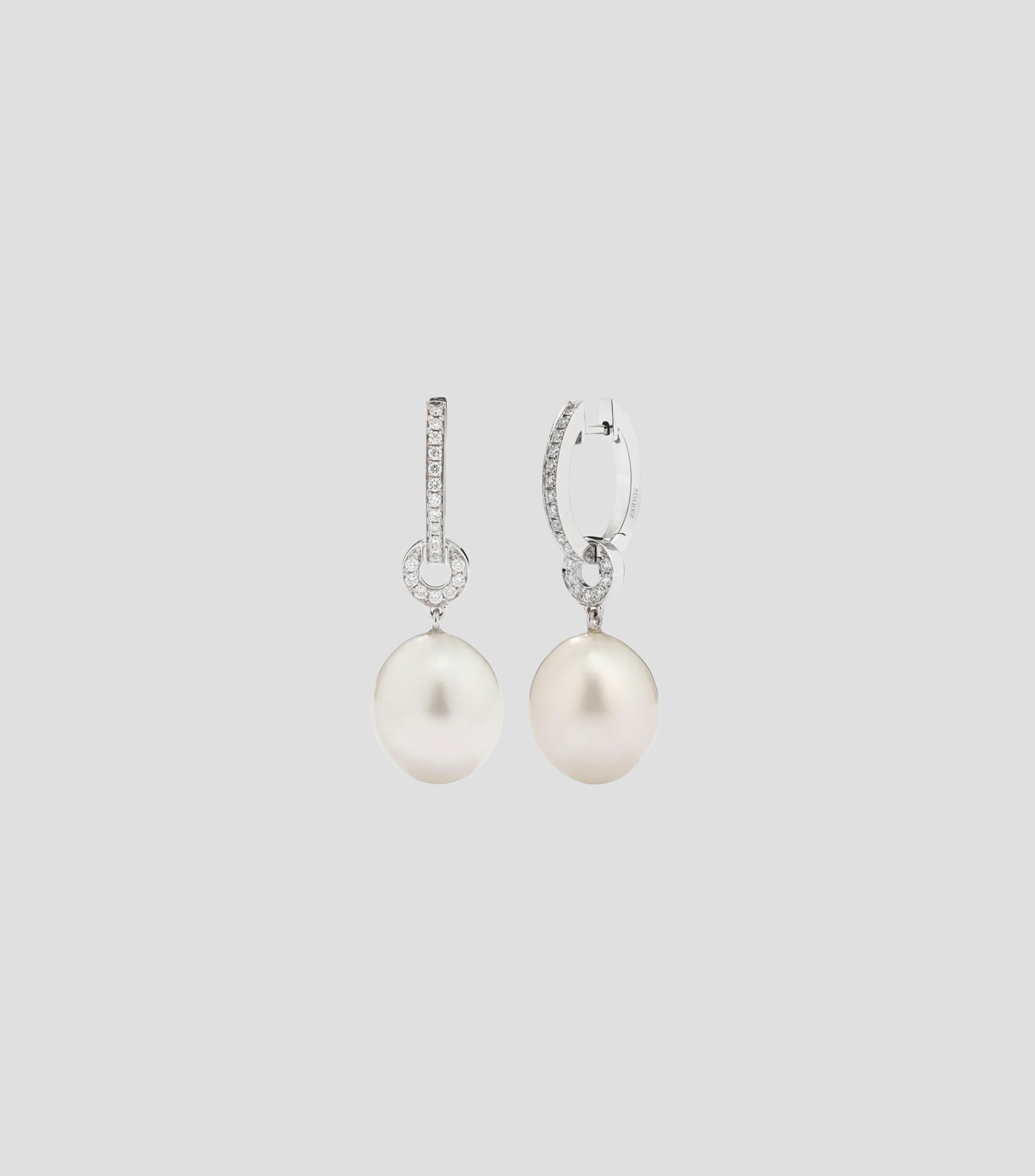 Aretes en Oro blanco de 18 Kilates con perla australiana y diamante Mujer