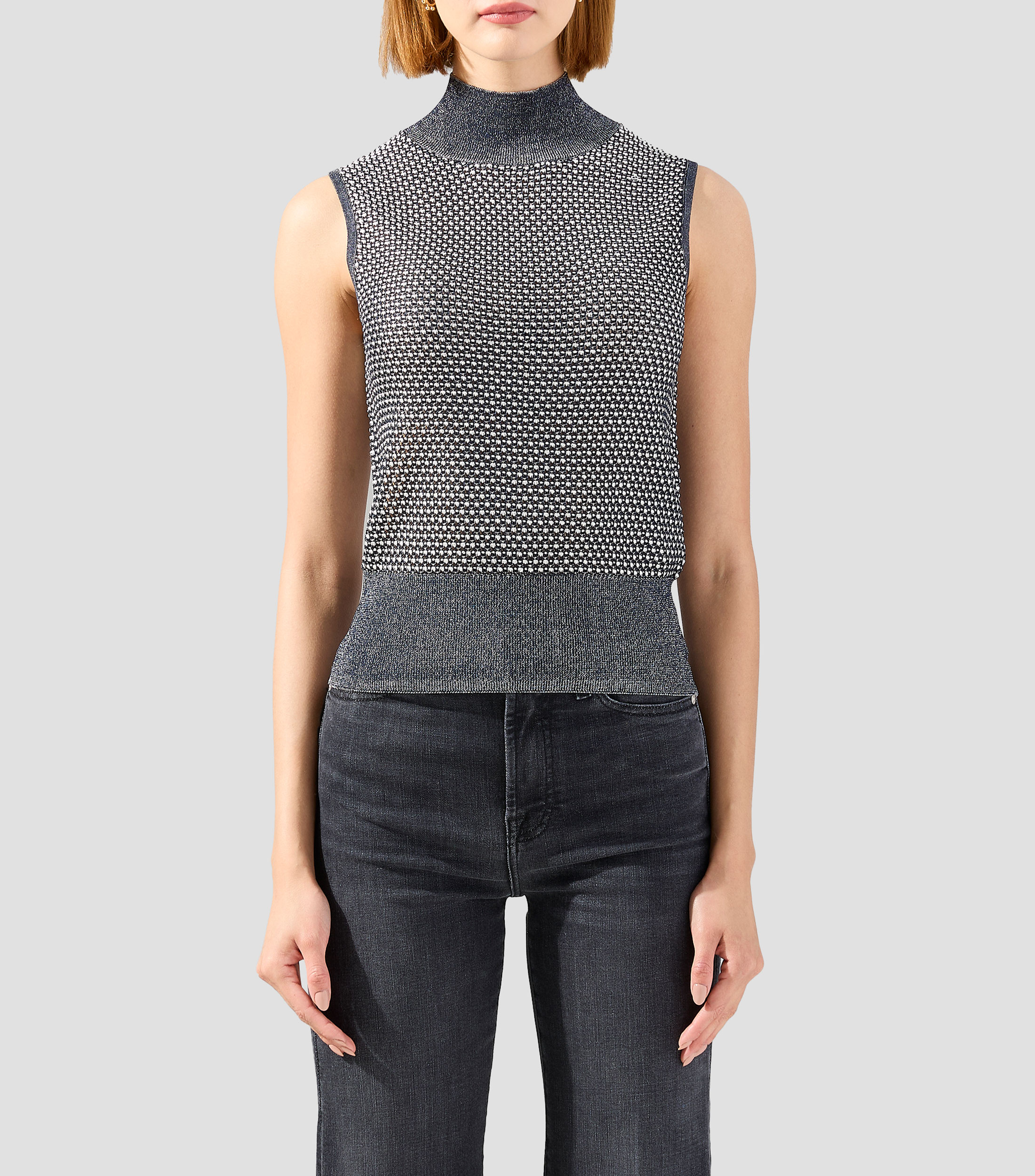 Blusa con microdiseños sin mangas Mujer