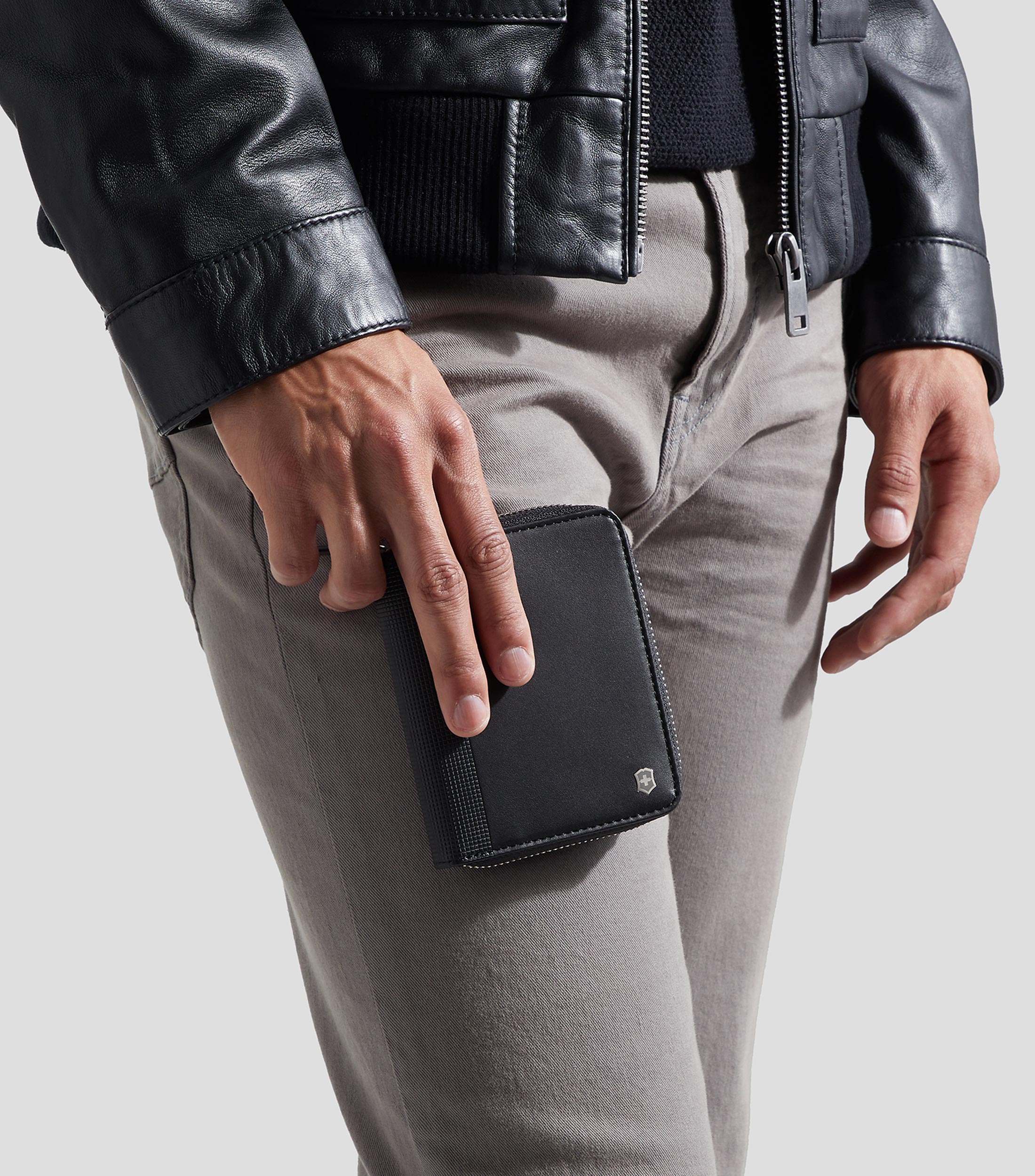 Cartera bifold negra en piel Altius Alox Hombre
