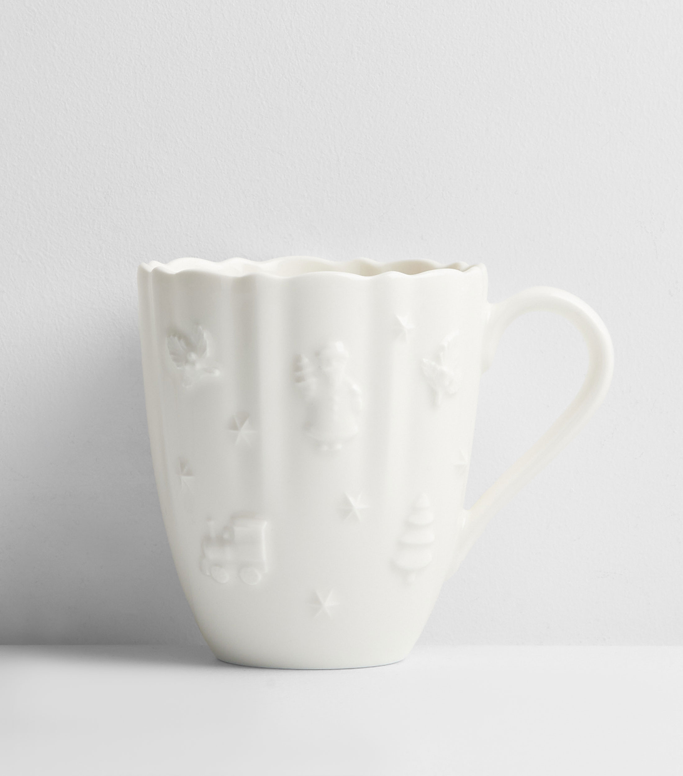 Taza Toy’s Delight Royal Classic blanca