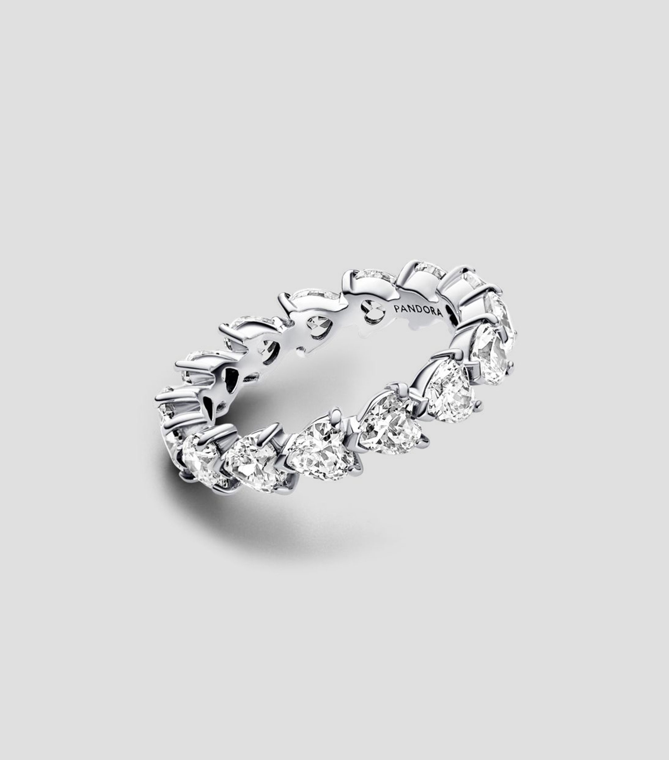 Anillo en plata Row of Hearts Eternity Pandora Timeless con circonia cúbica Mujer
