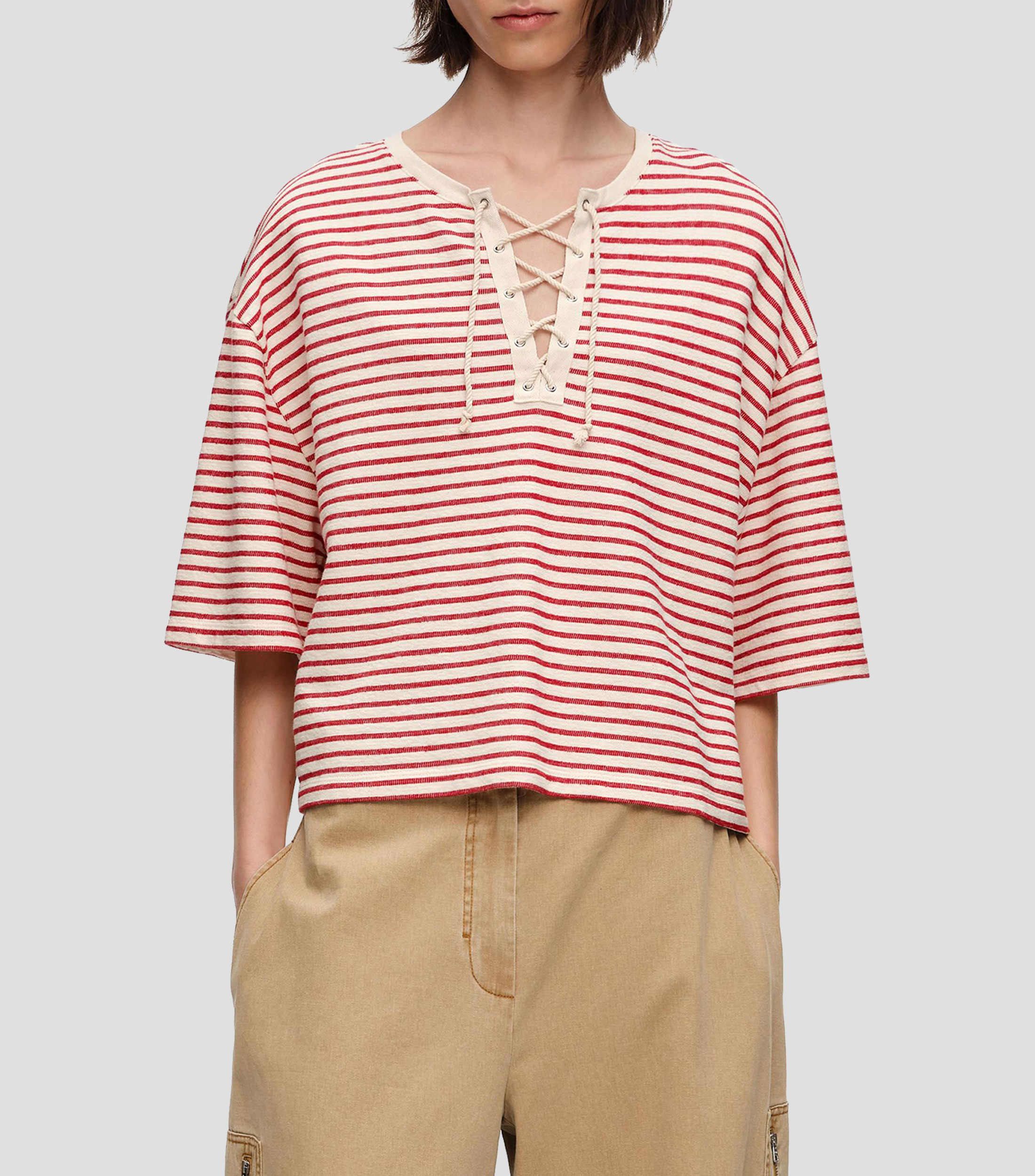 Playera escote caja ajustable rayas roja Mujer
