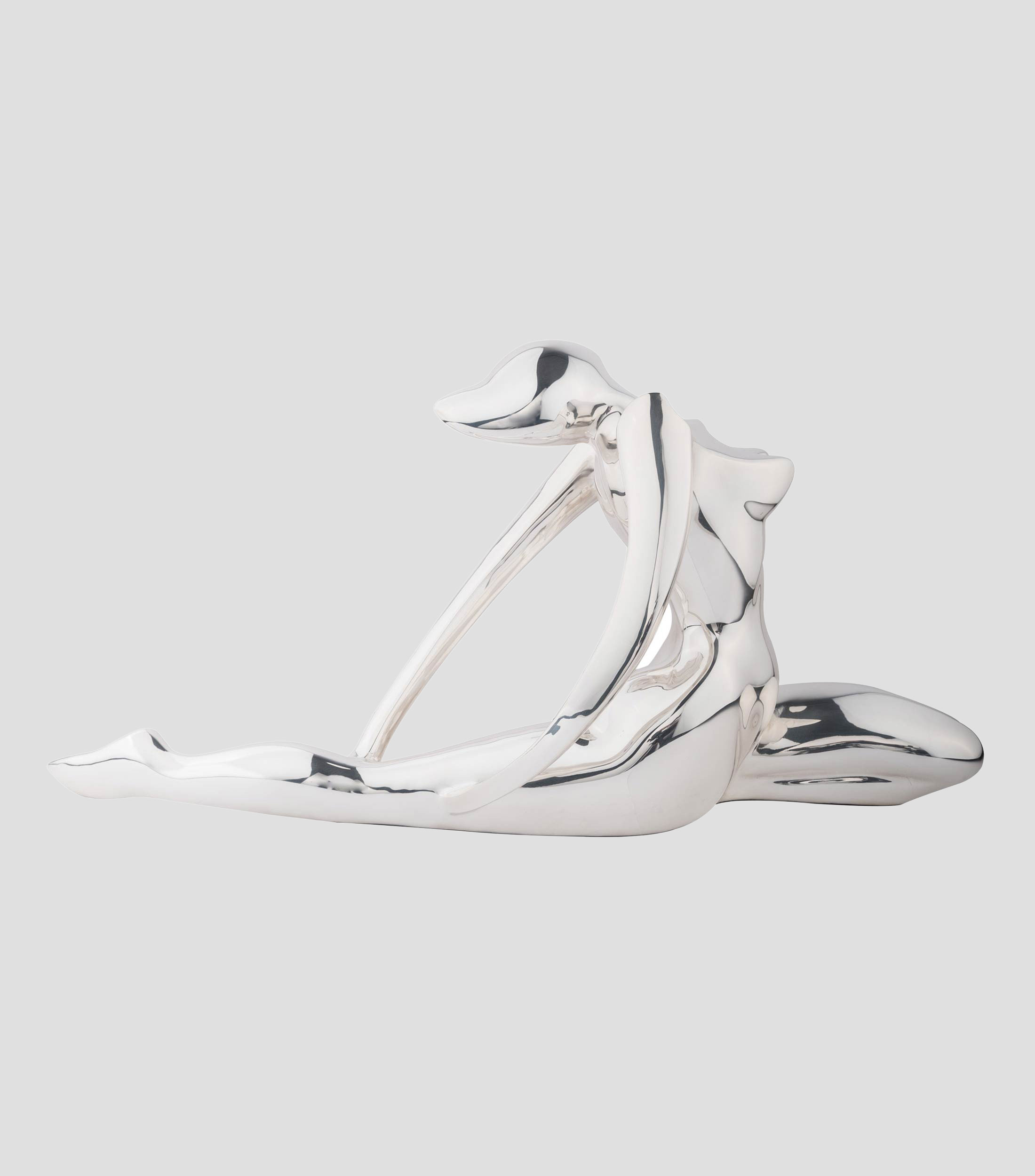 Escultura de mujer desnuda acabado plata