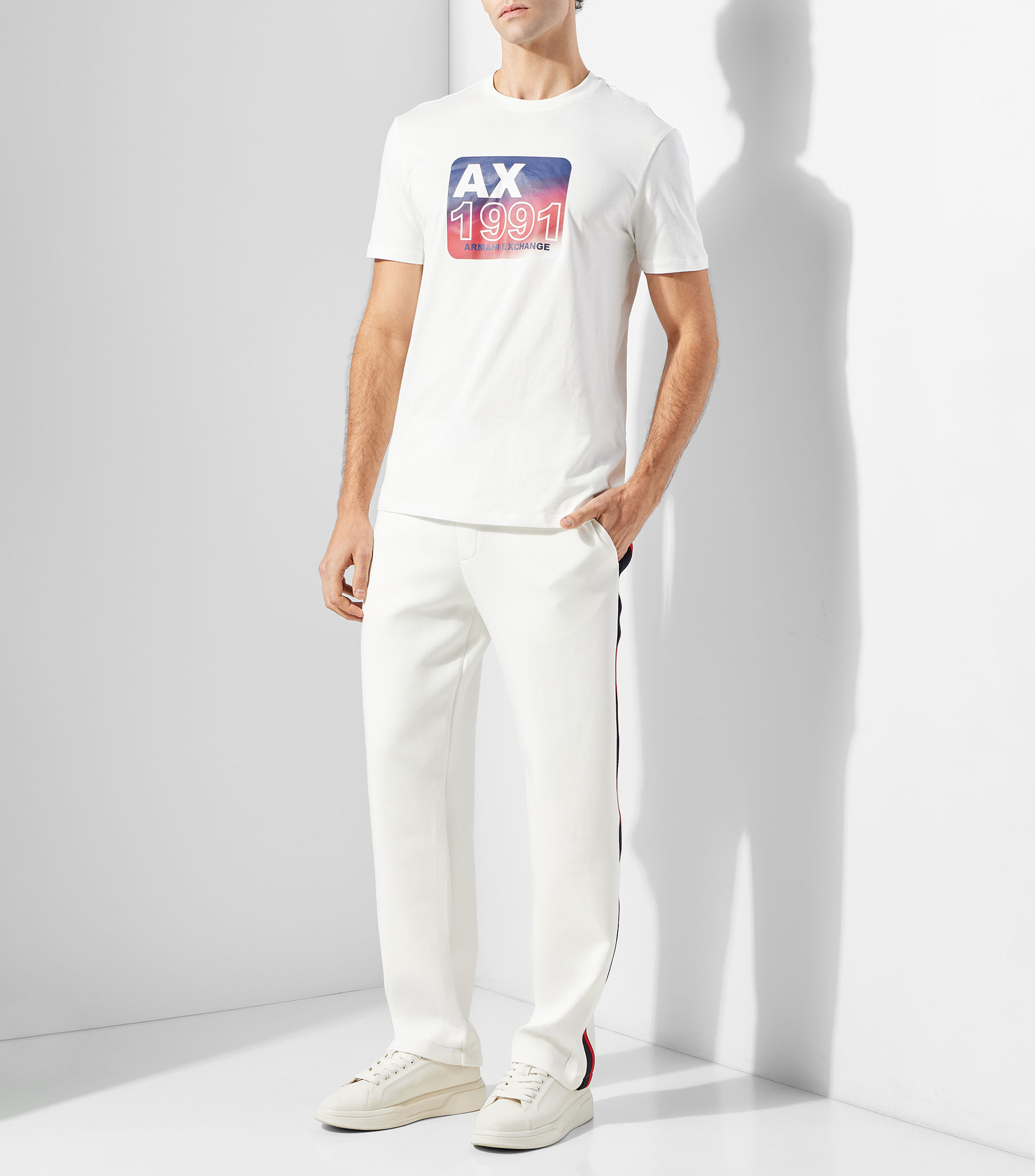 Playera cuello redondo manga corta estampada Hombre