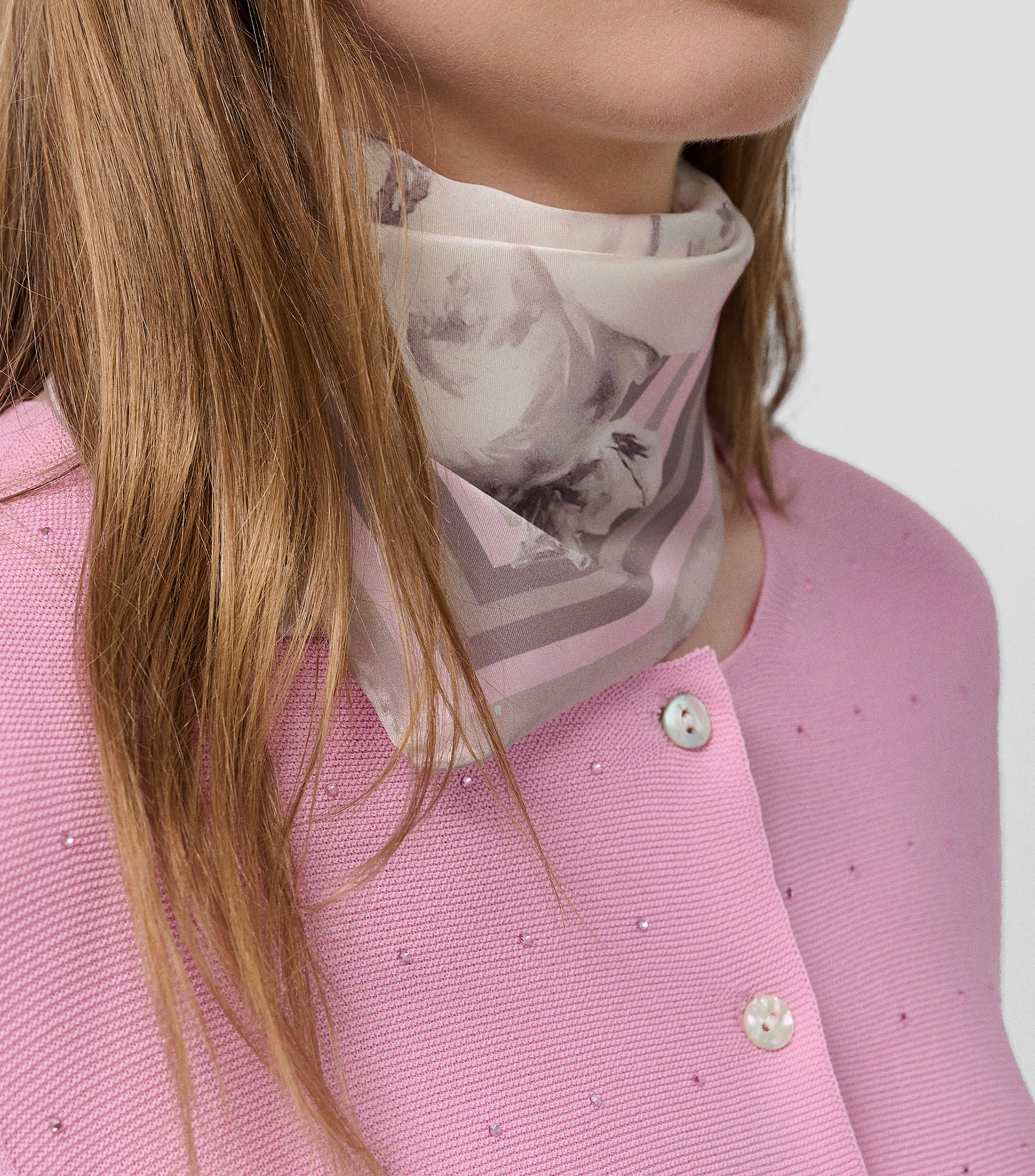 Pañuelo de seda rosa estampado Mujer