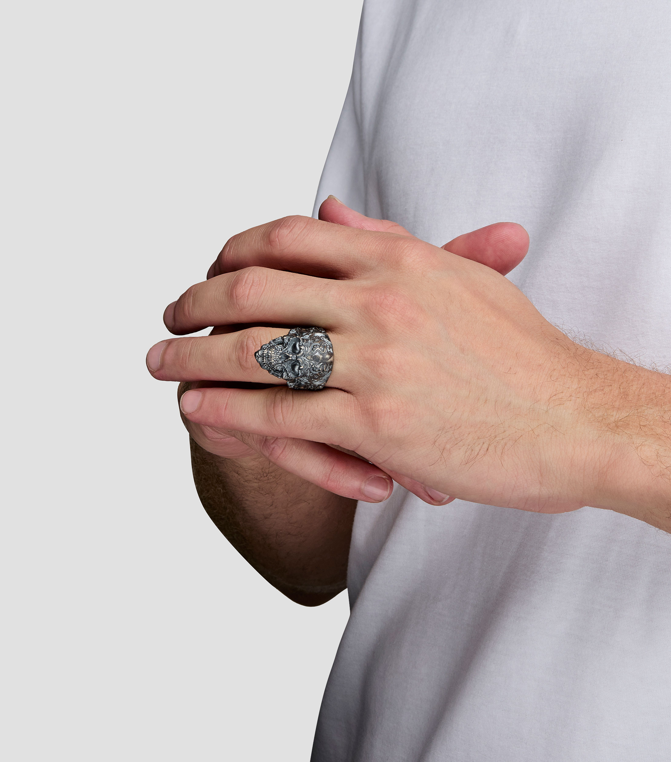 Anillo Calavera con Ojos de Corazon Hombre