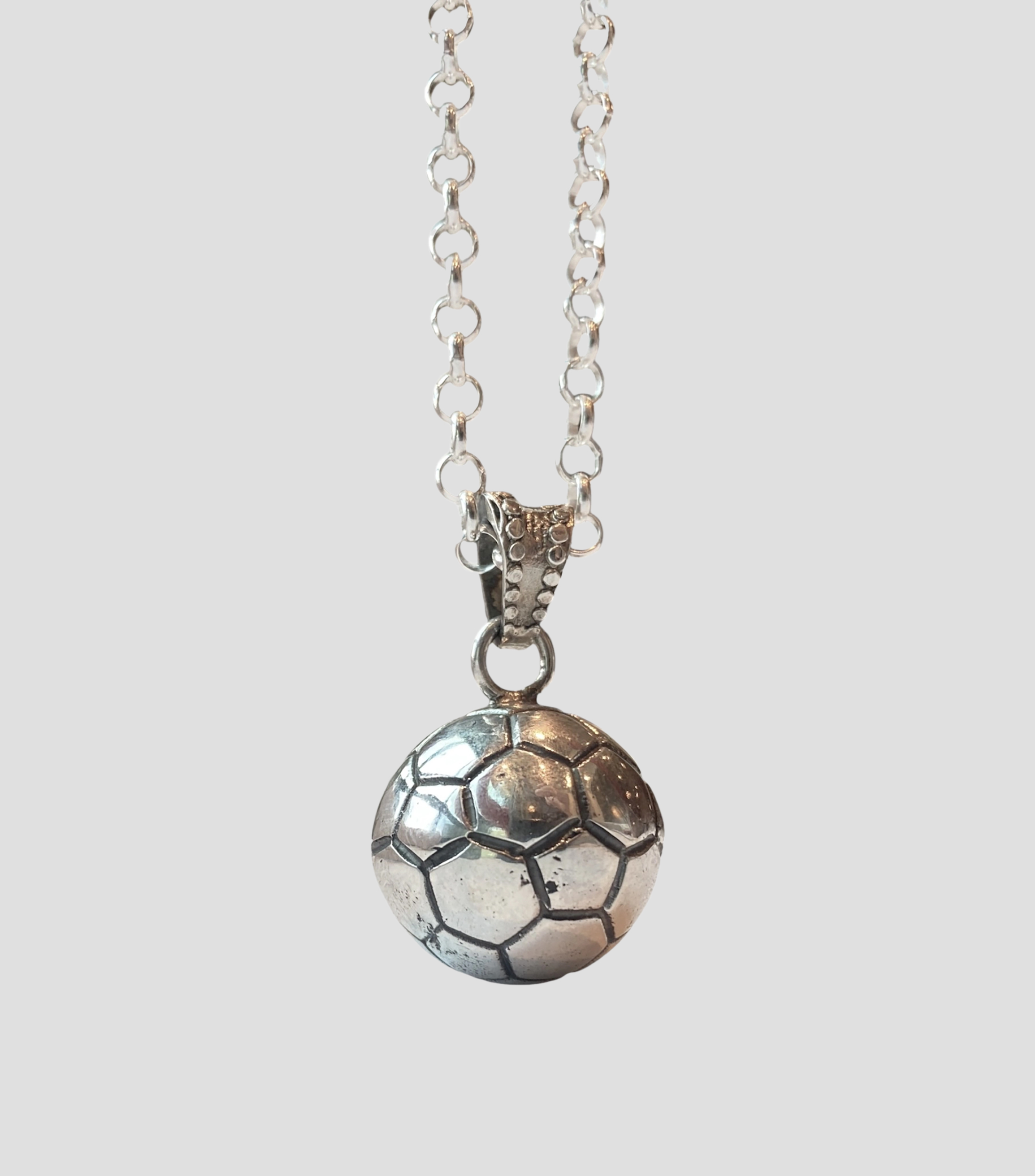 Dije con cadena en plata .925 Football Unisex