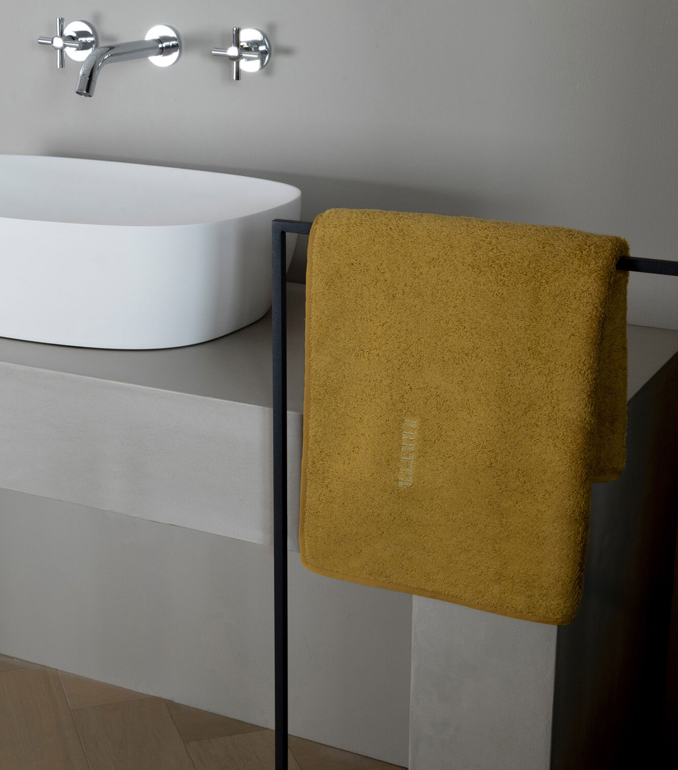 Toalla de medio baño Unito ámbar