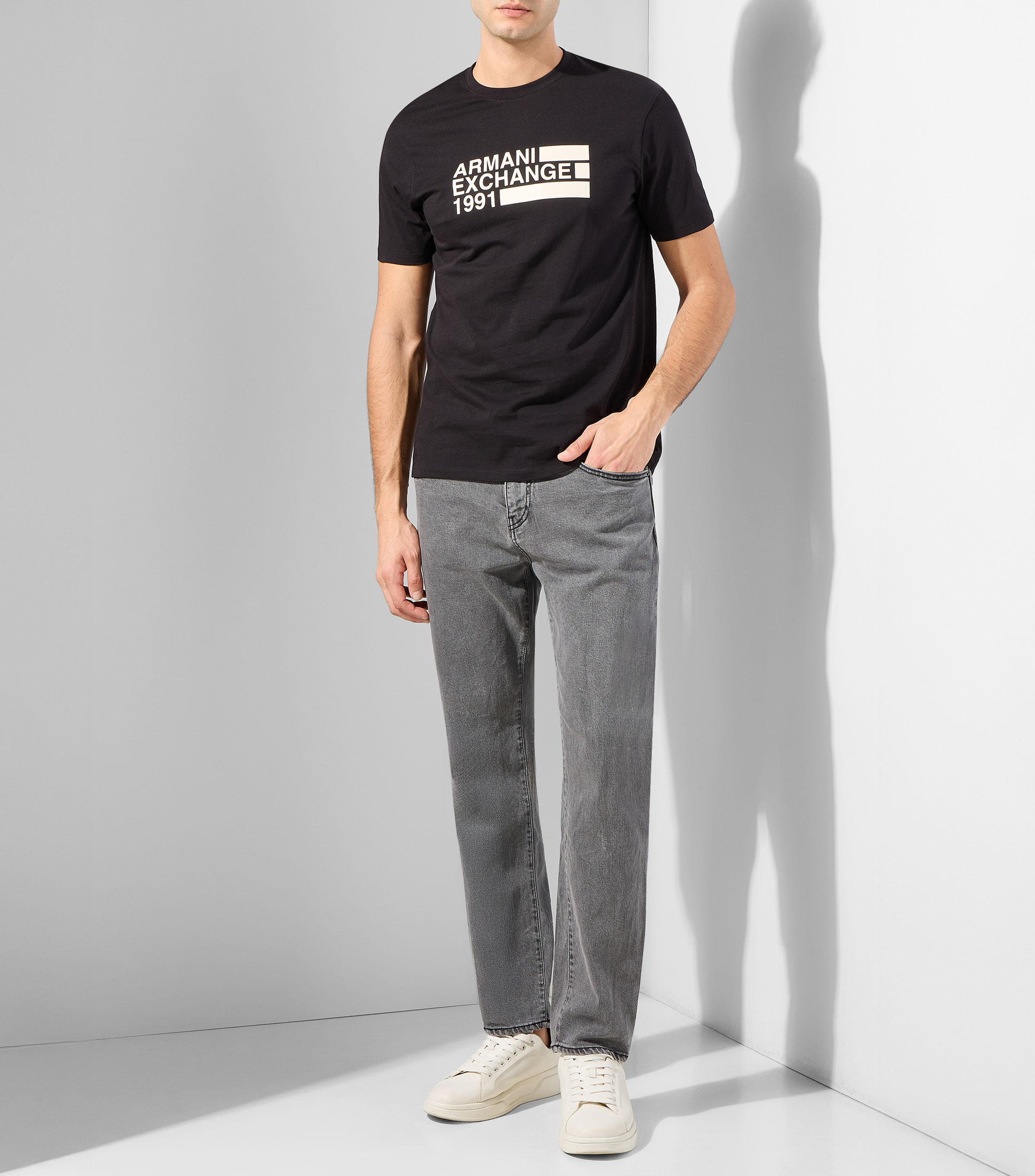 Playera cuello redondo manga corta estampada Hombre