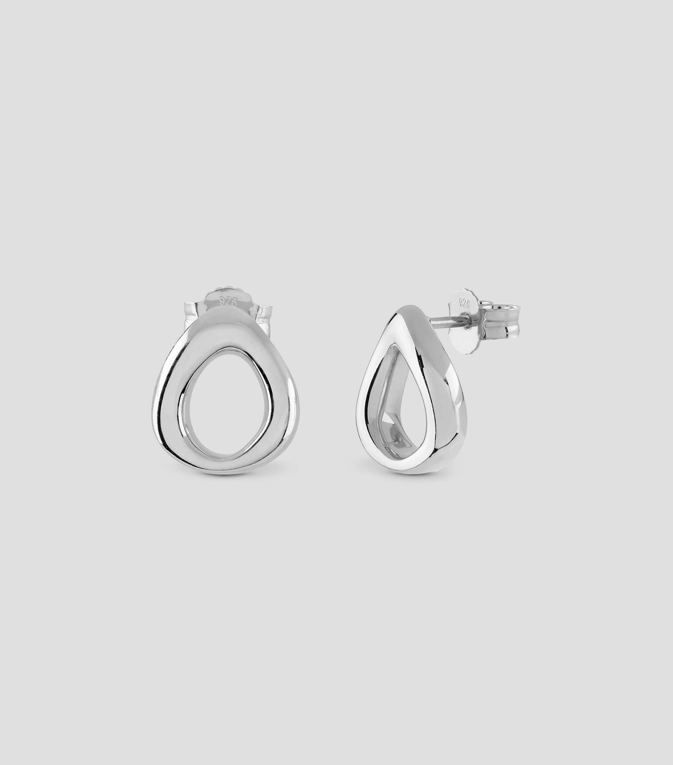 Aretes en Plata .925 en Forma de Gota Mujer