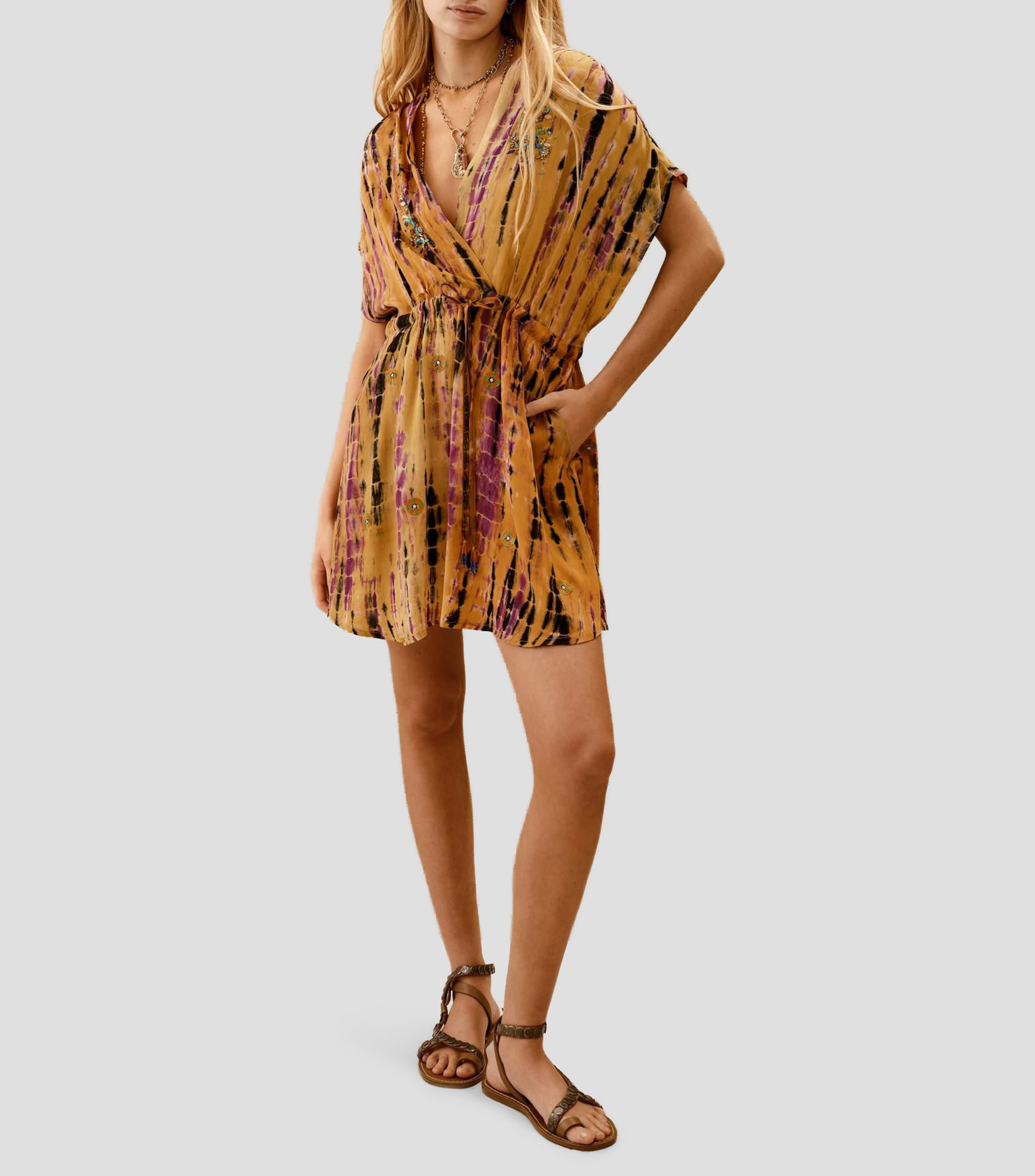 Vestido corto estampado Mujer