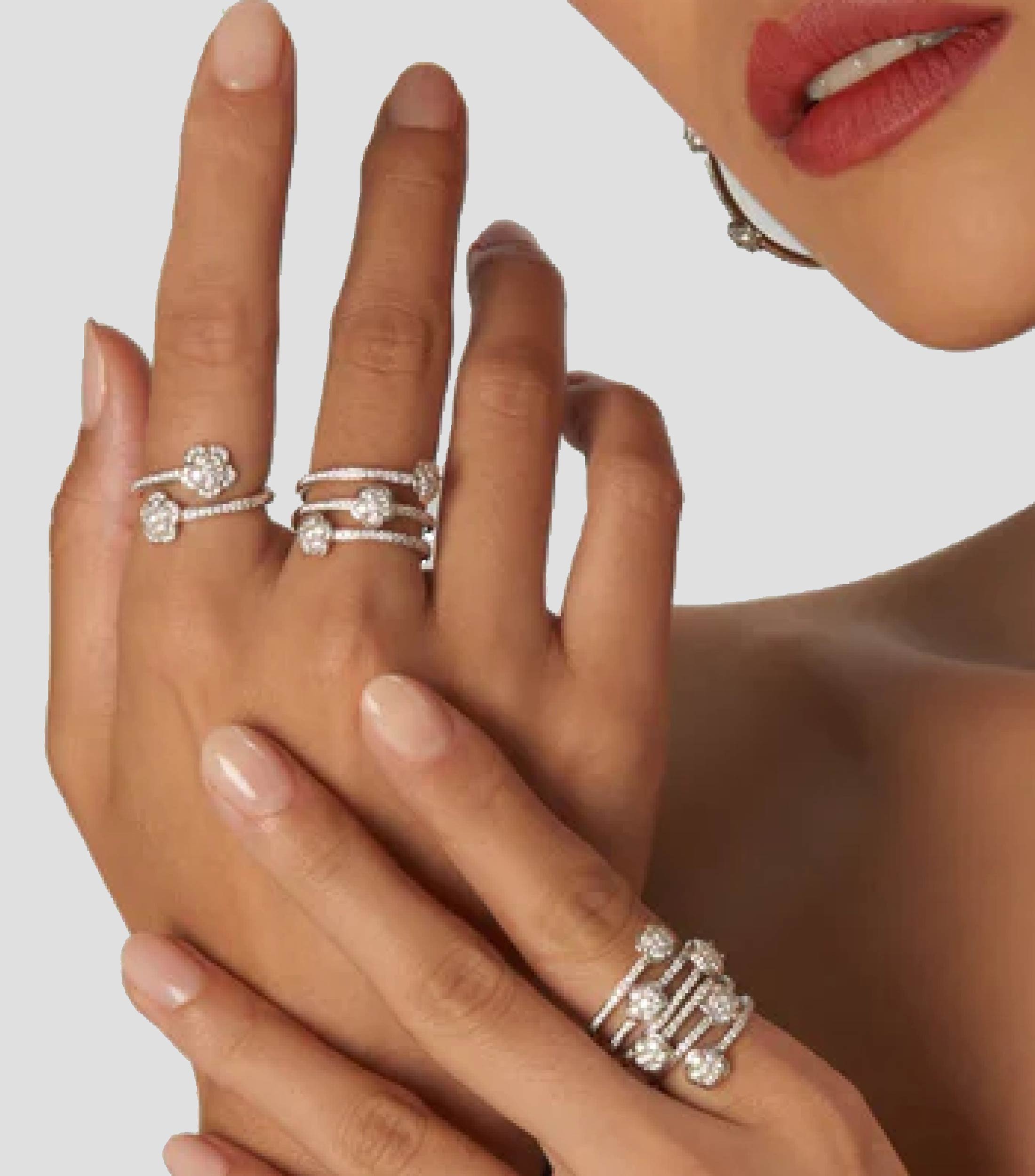 Anillo abierto en oro blanco de 18 kilates con diamantes Mujer