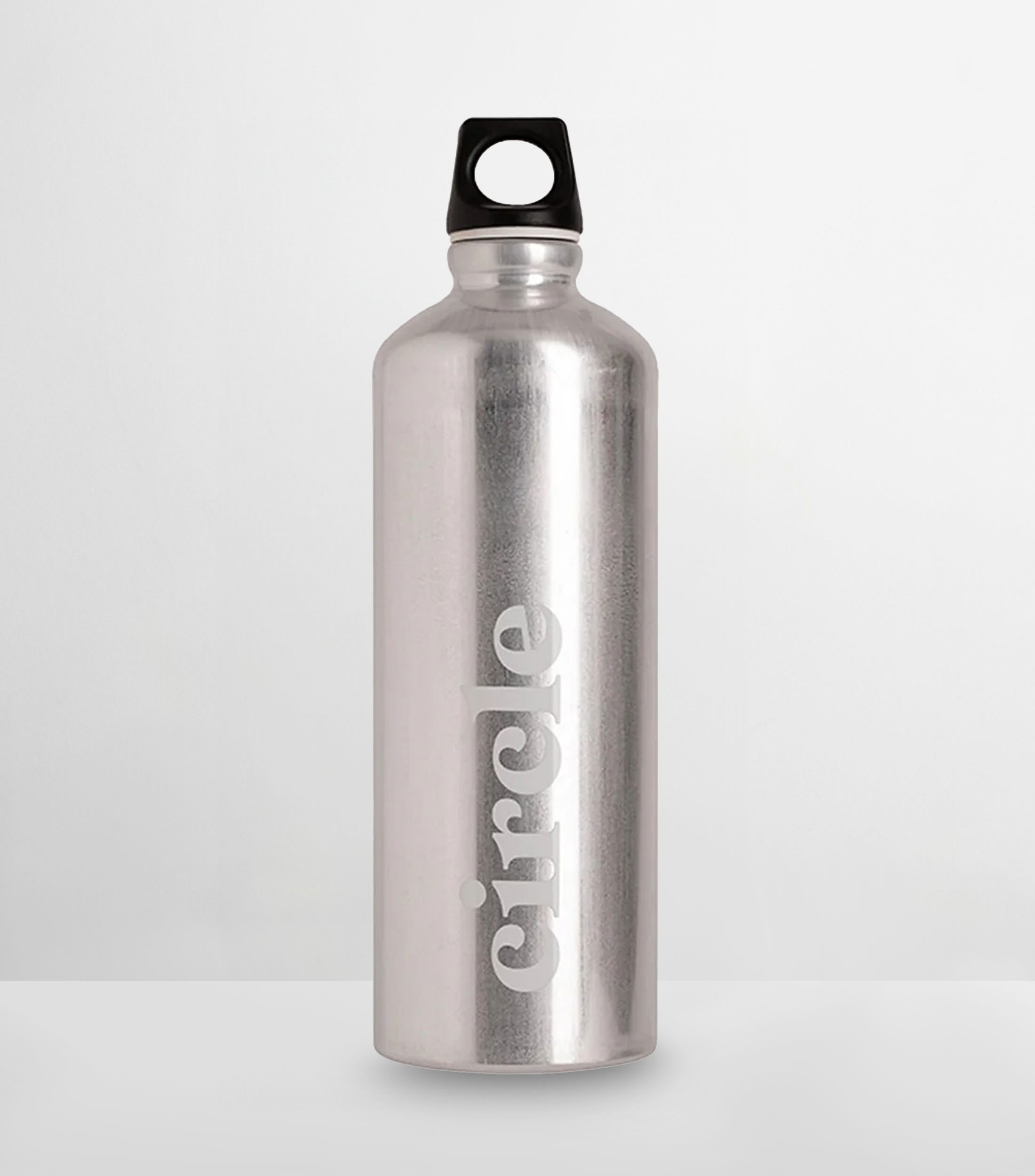 Botella en metal con tapa, 750 ml