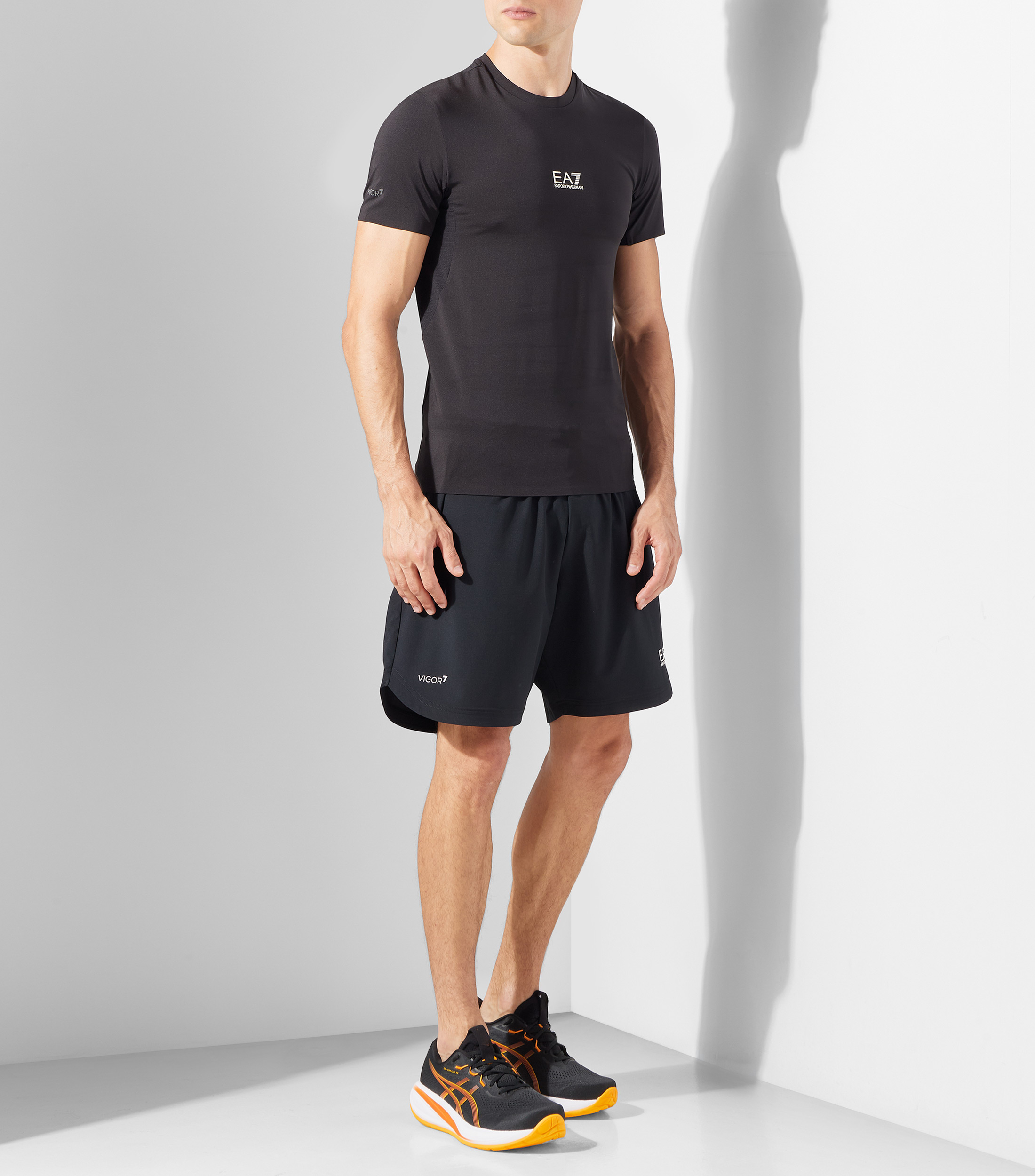 Playera cuello redondo manga corta lisa Hombre
