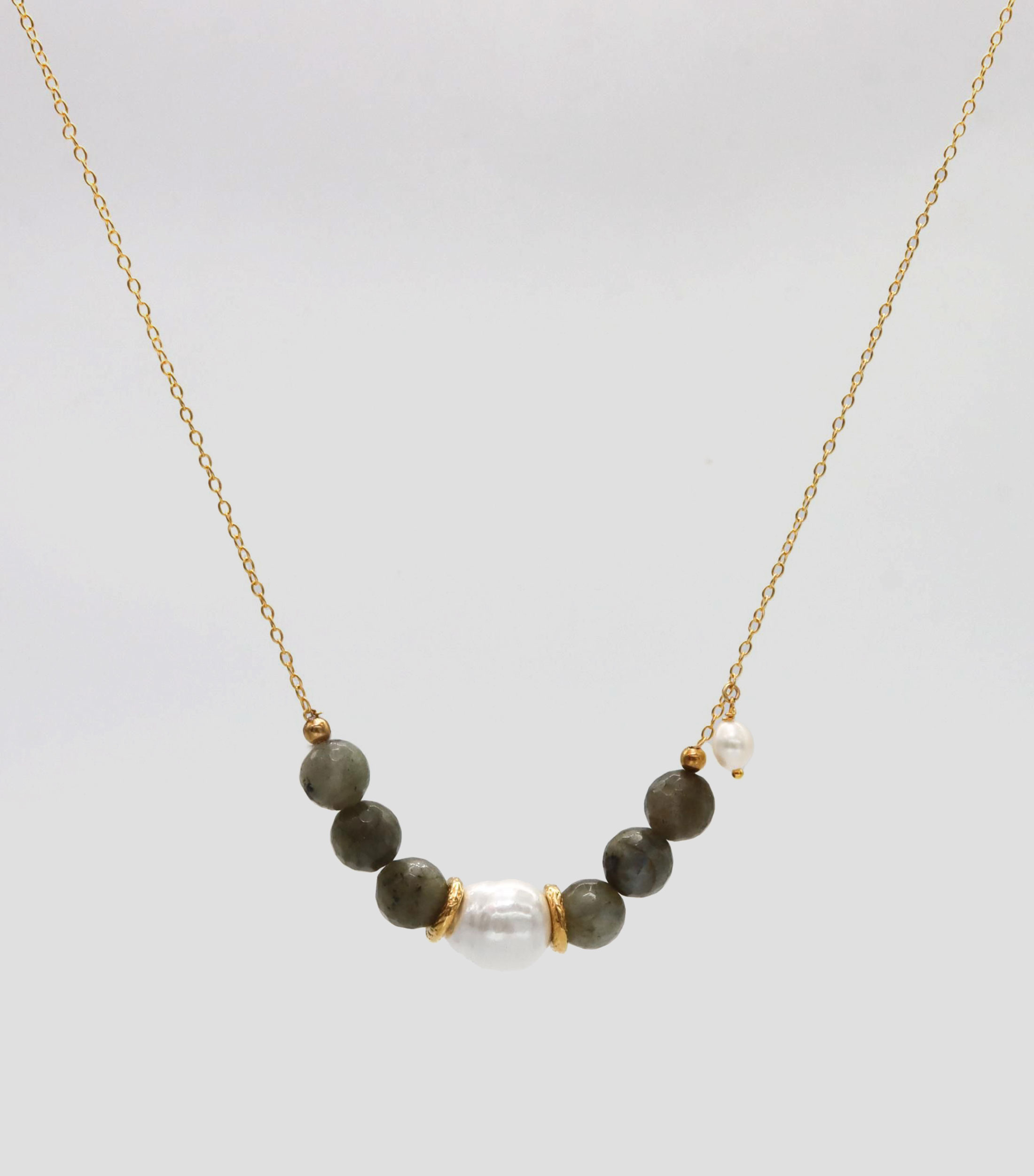 Collar con piedras Mujer